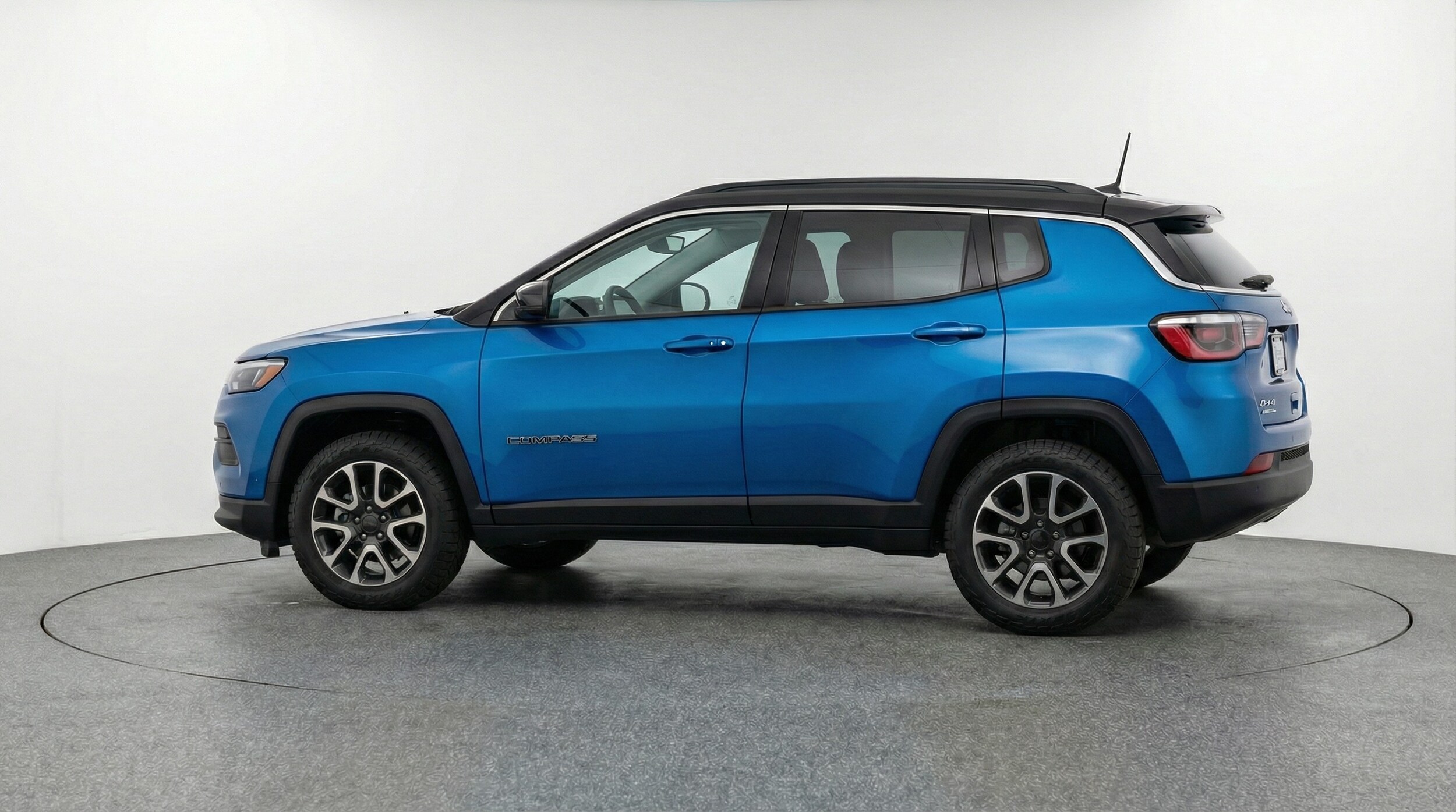Thumbnail: 2025 Jeep Compass - 4