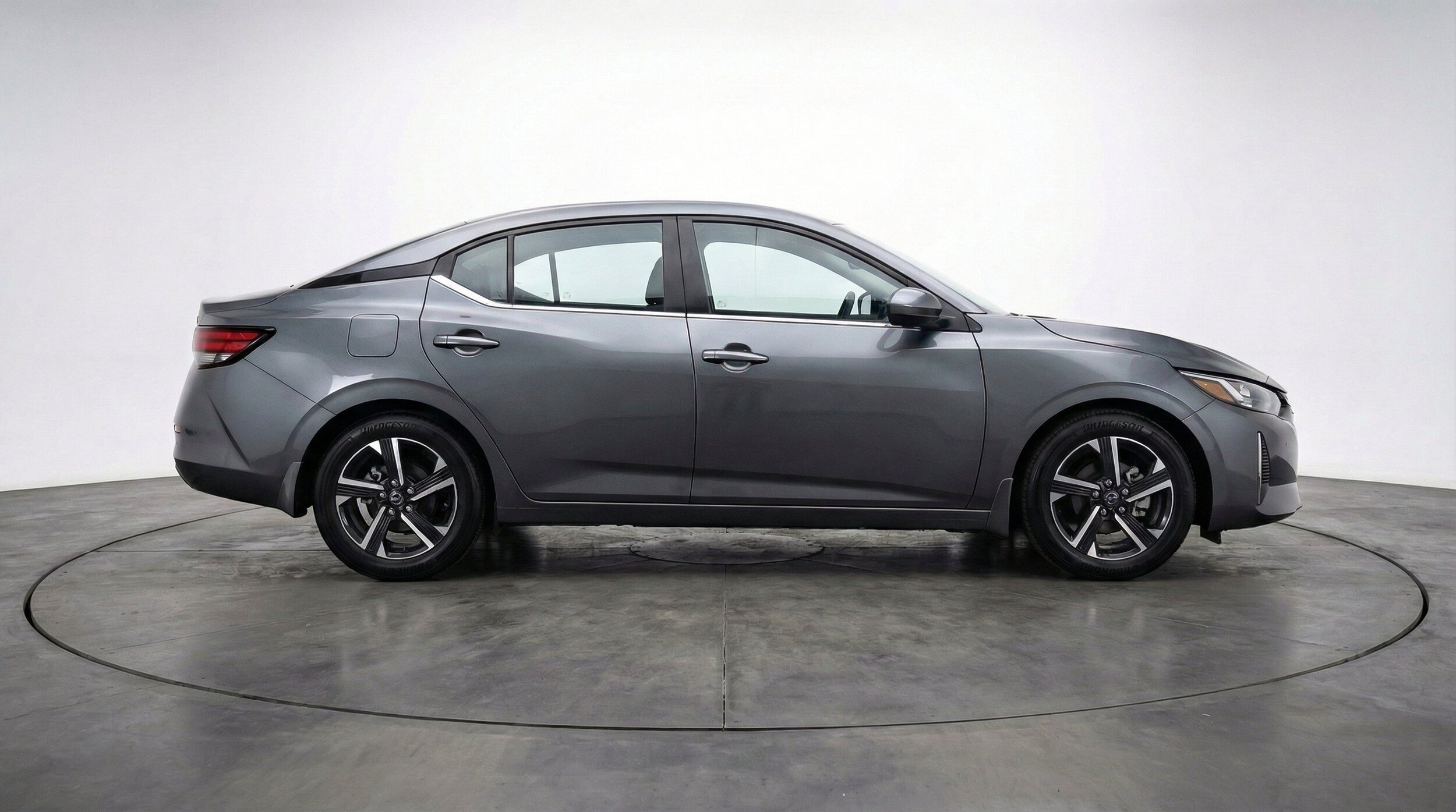 Thumbnail: 2025 Nissan Sentra - 10