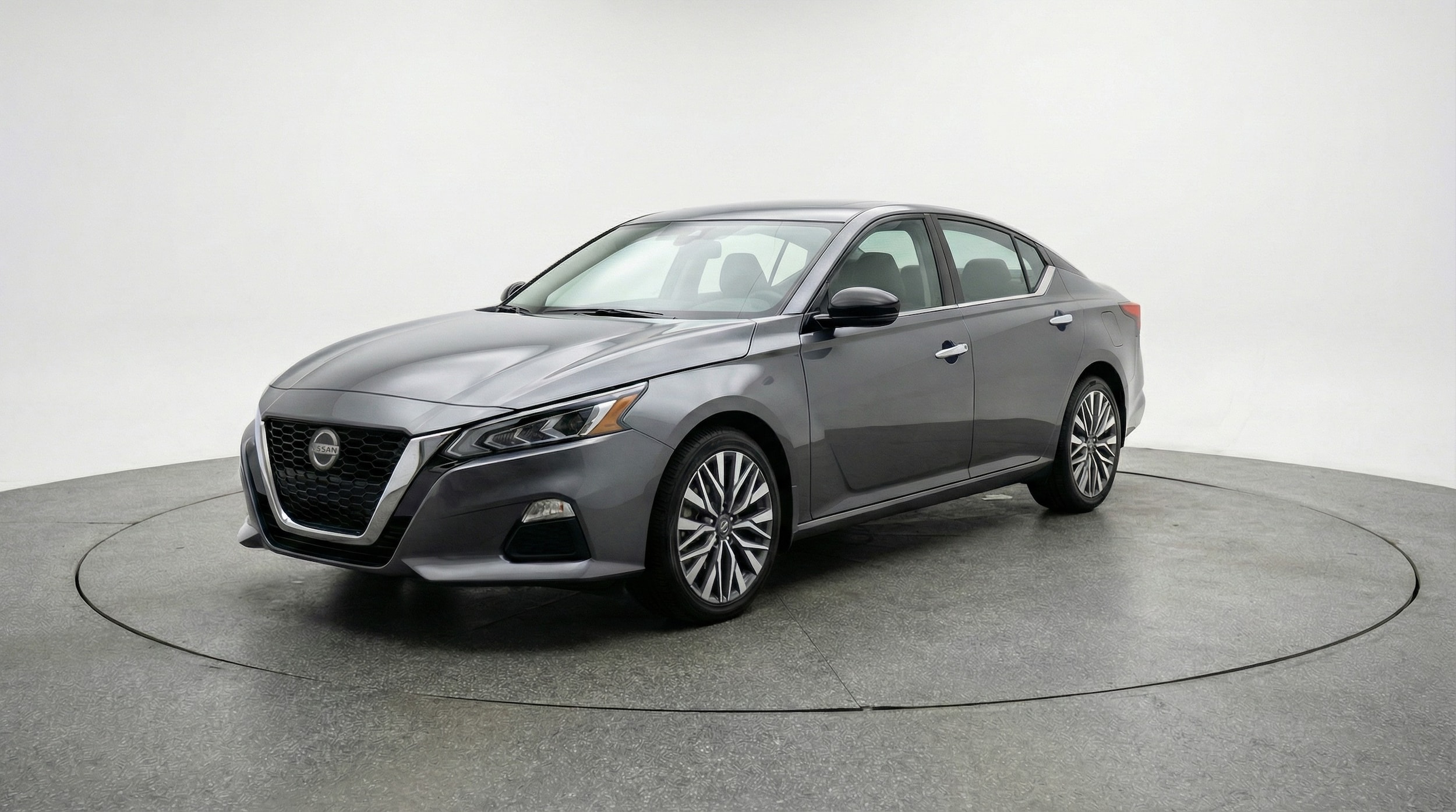 Thumbnail: 2025 Nissan Altima - 3