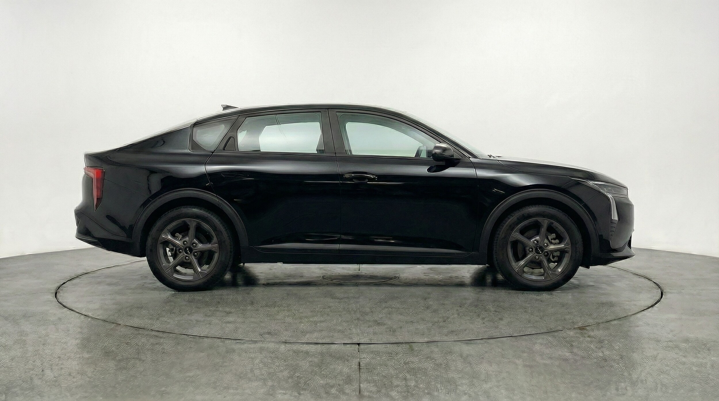 Thumbnail: 2025 Kia K4 - 8