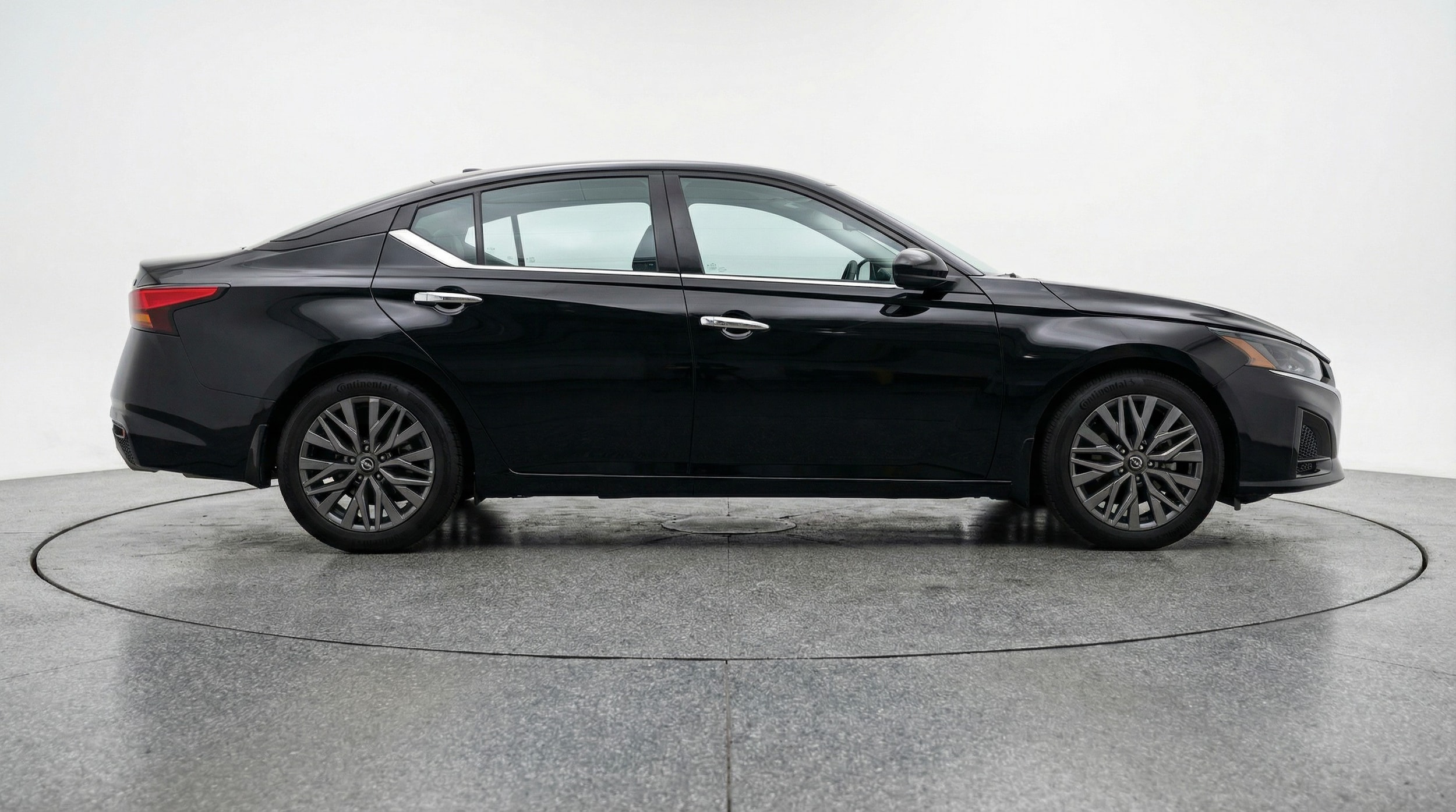 Thumbnail: 2025 Nissan Altima - 8