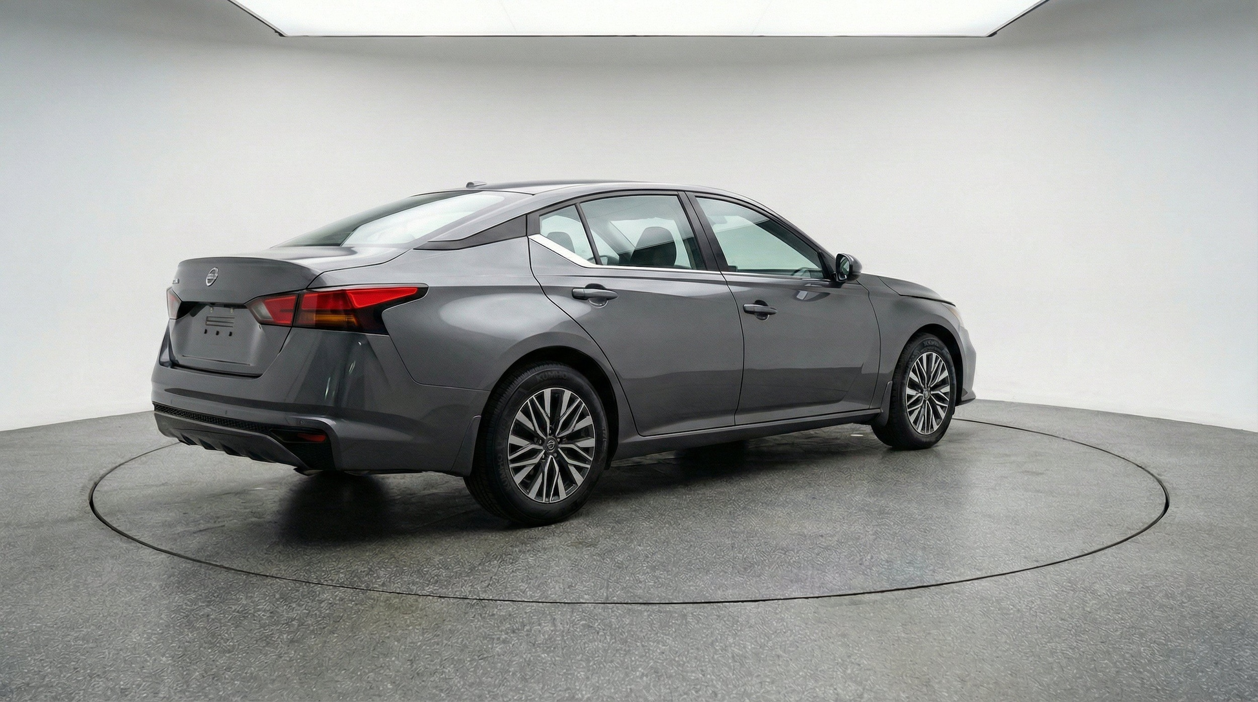 Thumbnail: 2025 Nissan Altima - 9