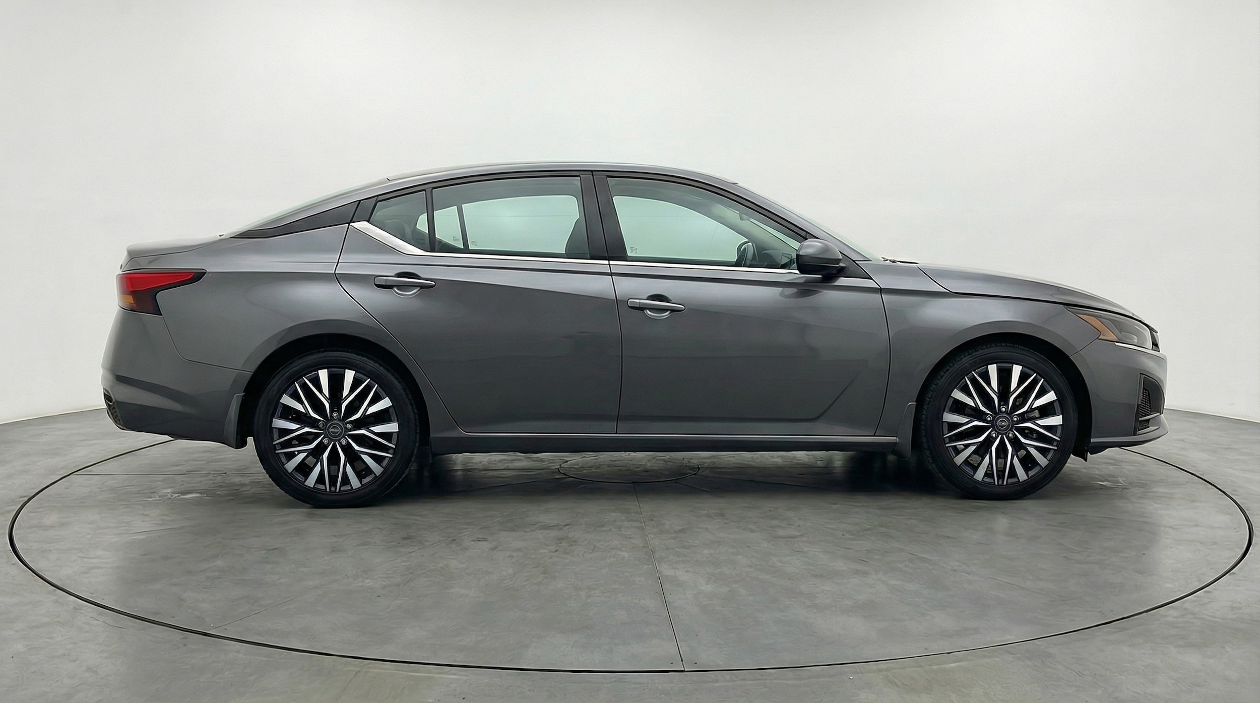 Thumbnail: 2025 Nissan Altima - 8