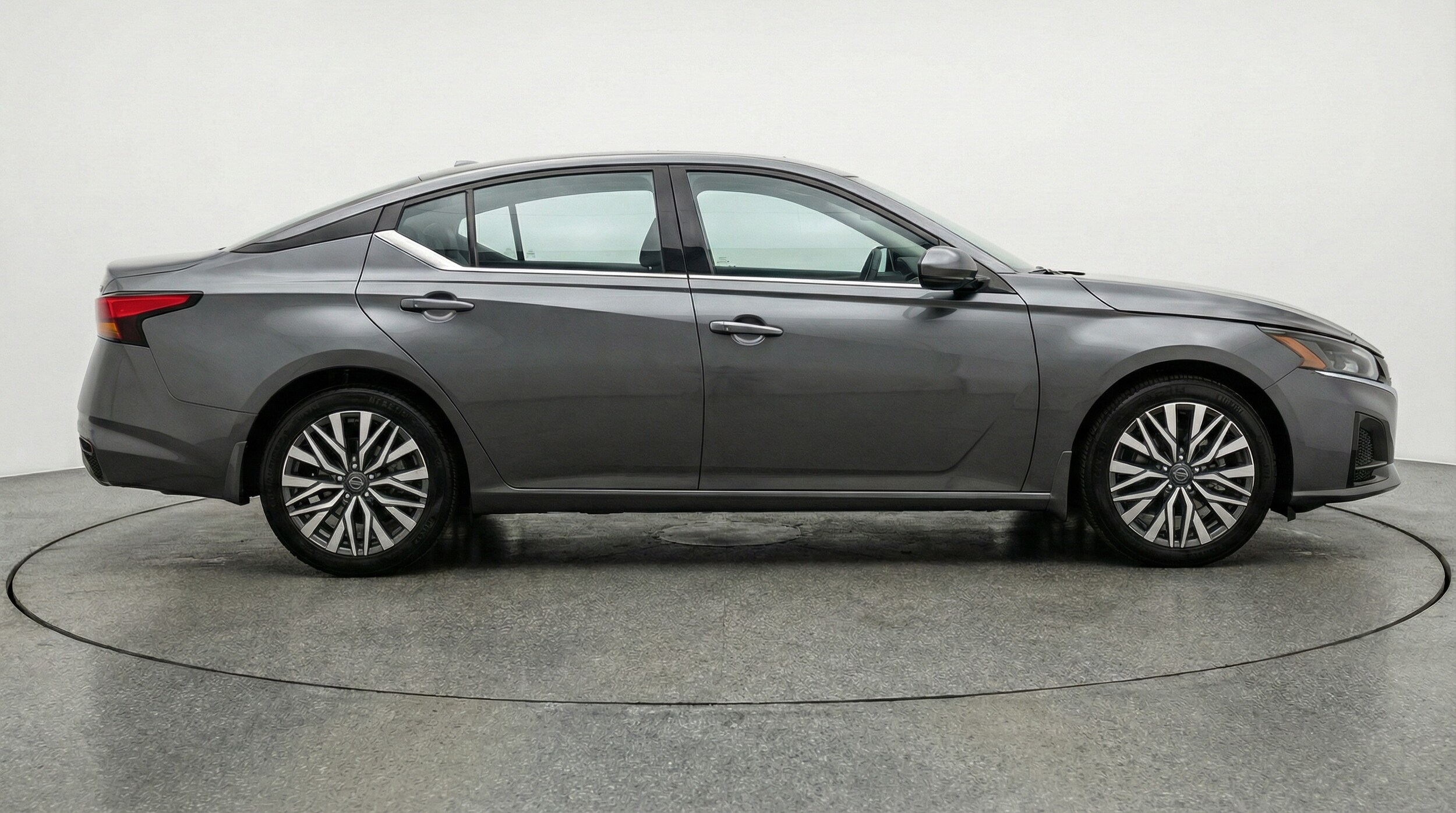 Thumbnail: 2025 Nissan Altima - 8