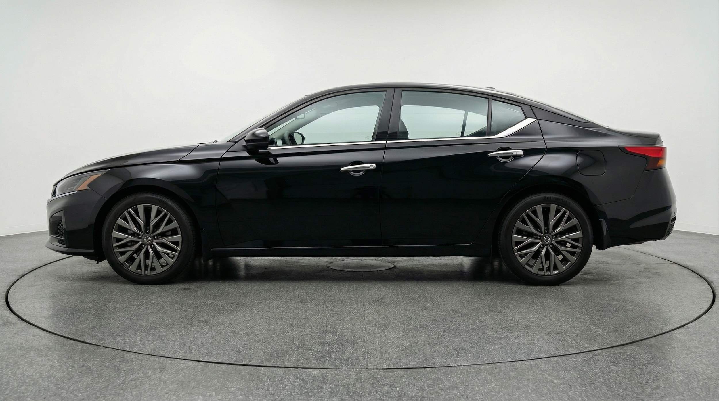 Thumbnail: 2025 Nissan Altima - 4