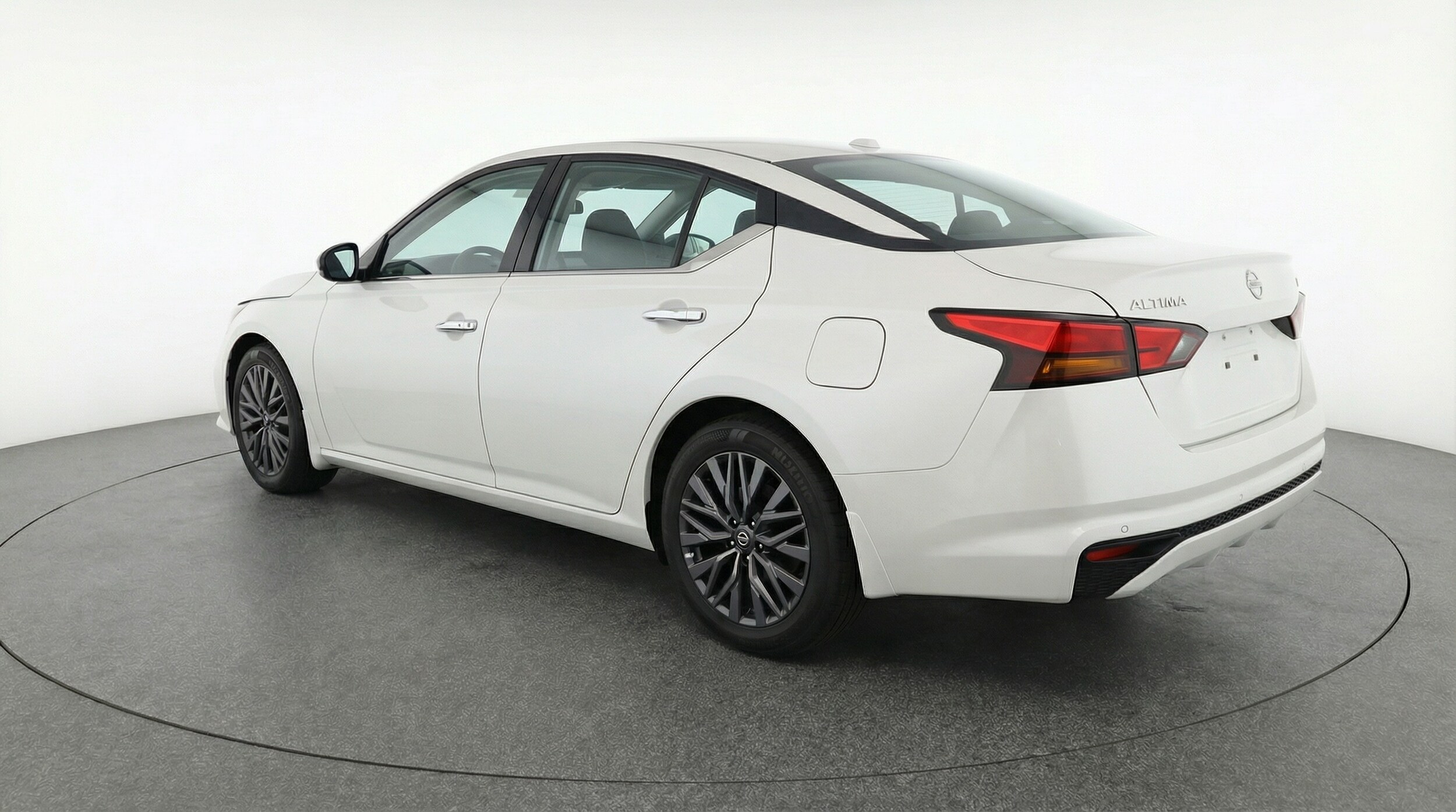 Thumbnail: 2025 Nissan Altima - 5