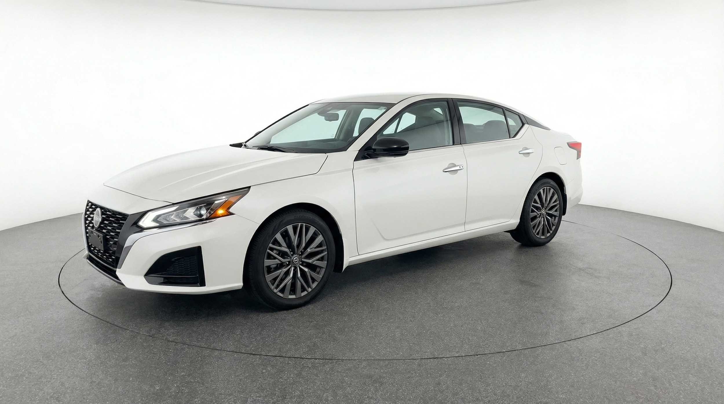 Thumbnail: 2025 Nissan Altima - 3