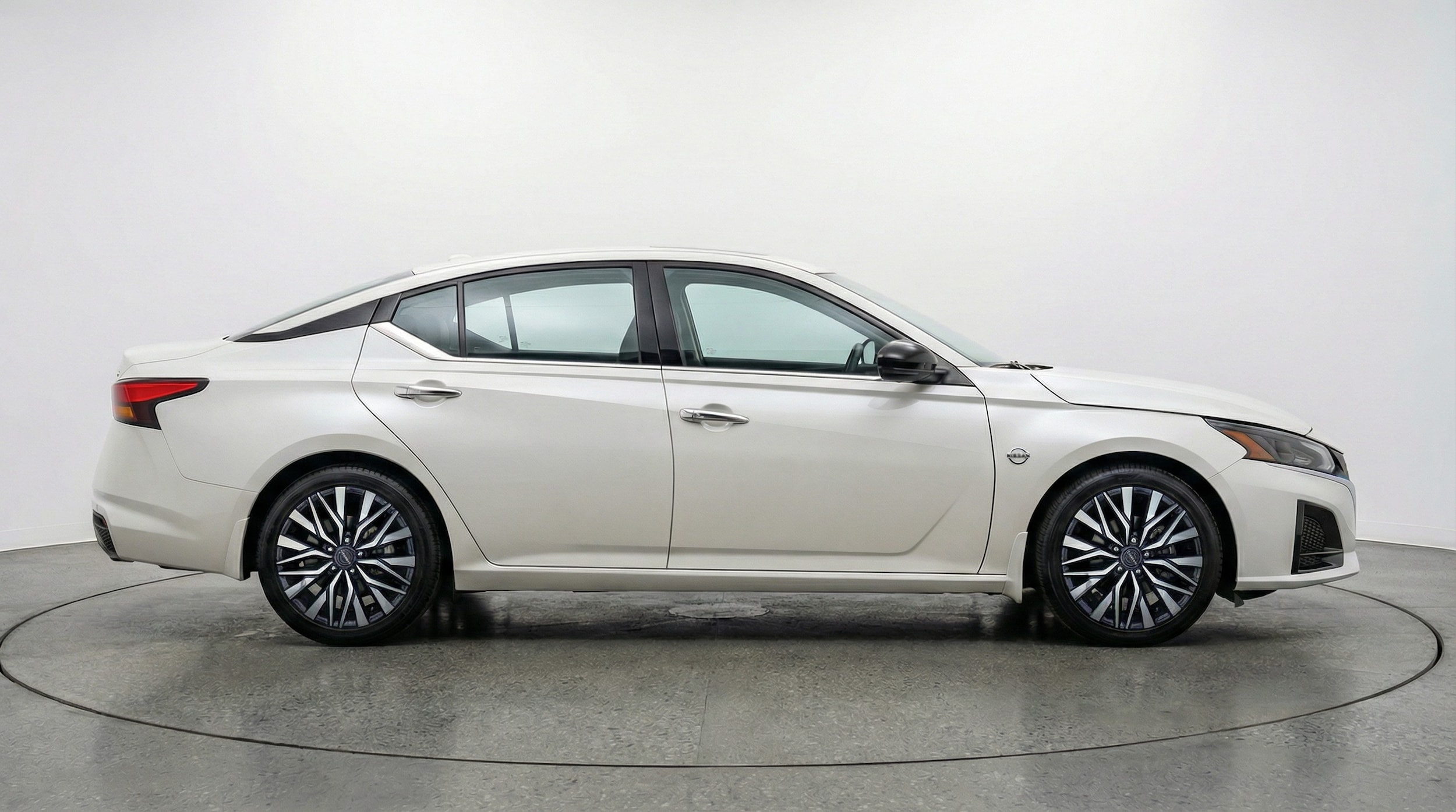 Thumbnail: 2025 Nissan Altima - 8