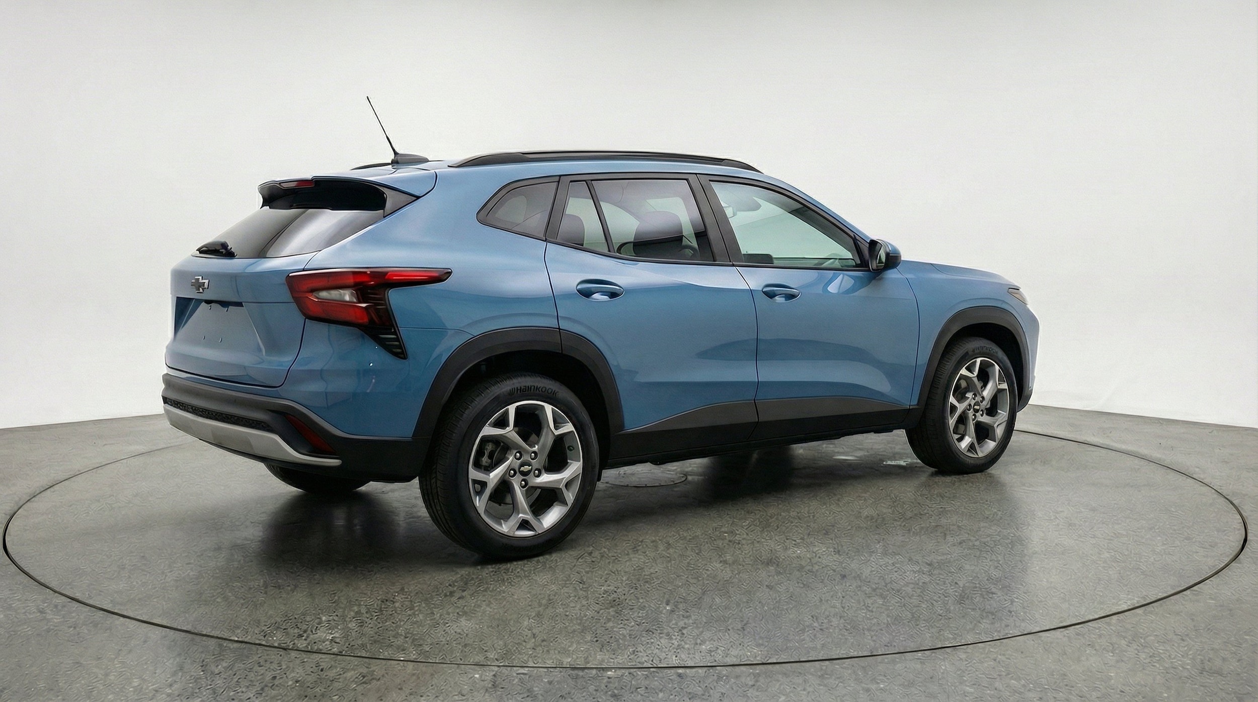 Thumbnail: 2025 Chevrolet Trax - 9