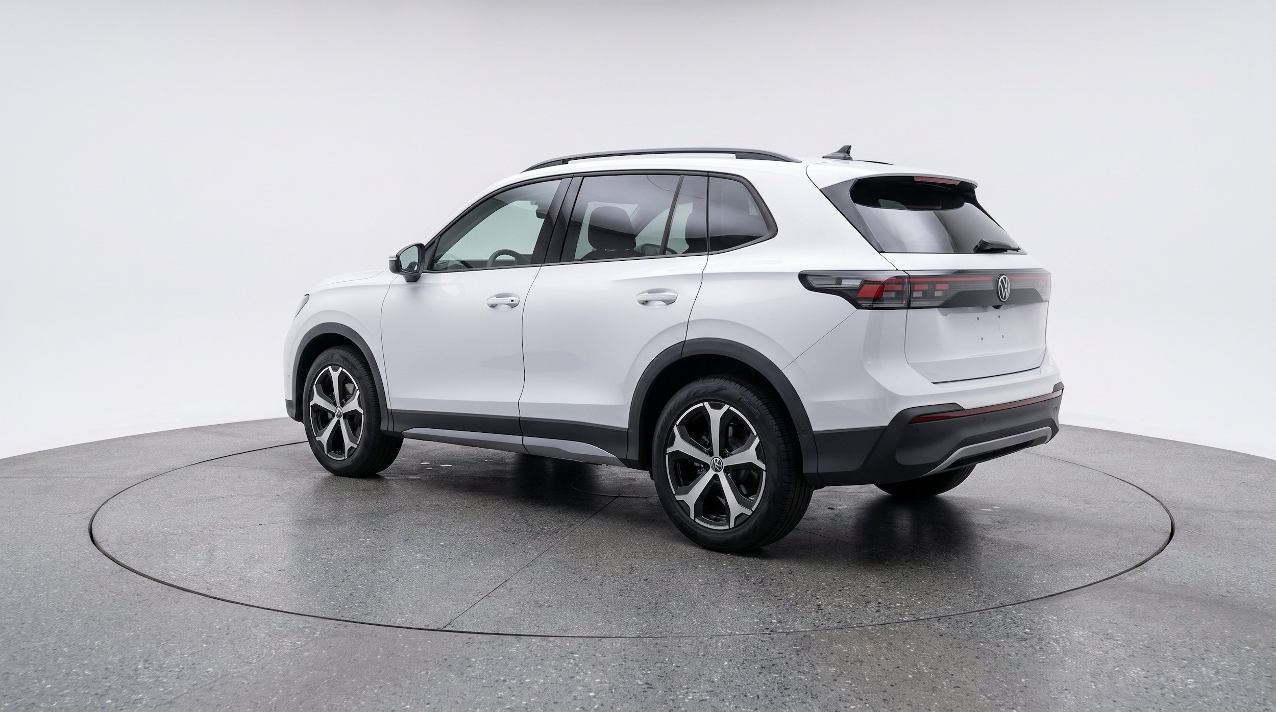 Thumbnail: 2026 Volkswagen Tiguan - 6