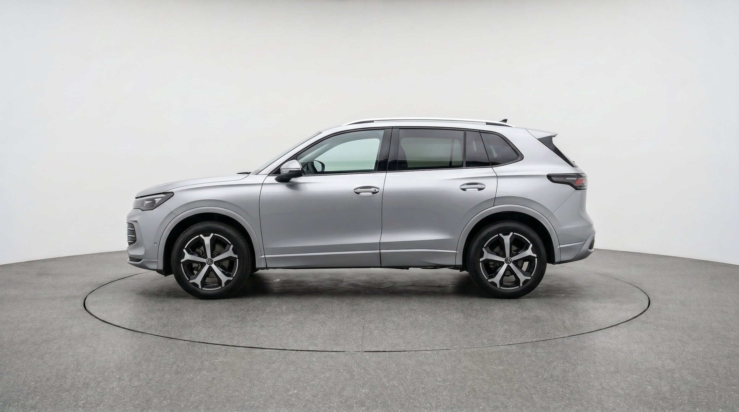Thumbnail: 2026 Volkswagen Tiguan - 5