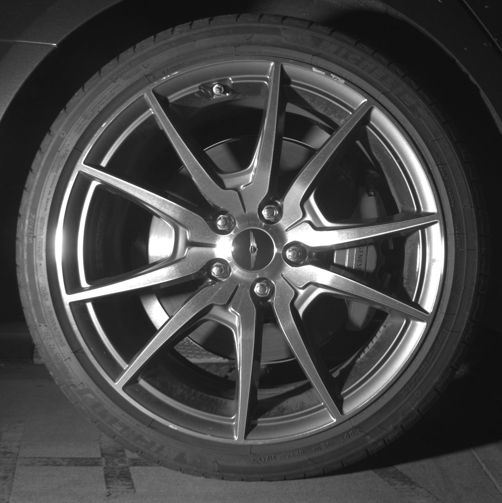 Thumbnail: 2025 Genesis G70 - 12