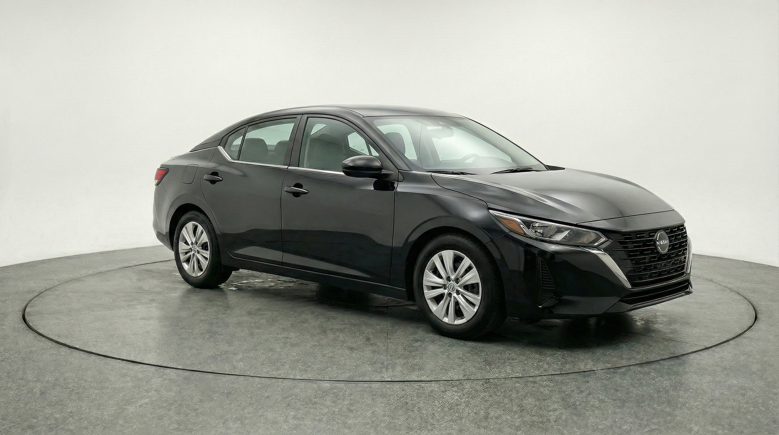 Thumbnail: 2025 Nissan Sentra - 1