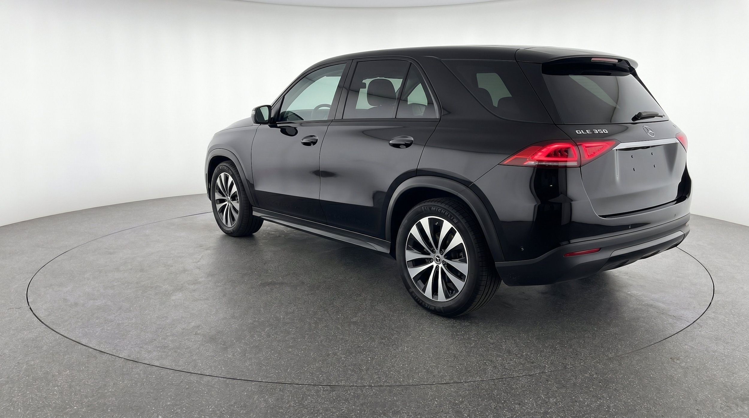 Thumbnail: 2026 Mercedes-Benz GLE - 6