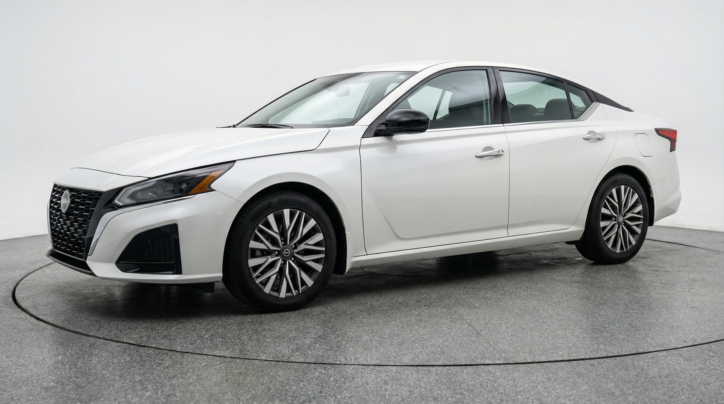 Thumbnail: 2025 Nissan Altima - 3