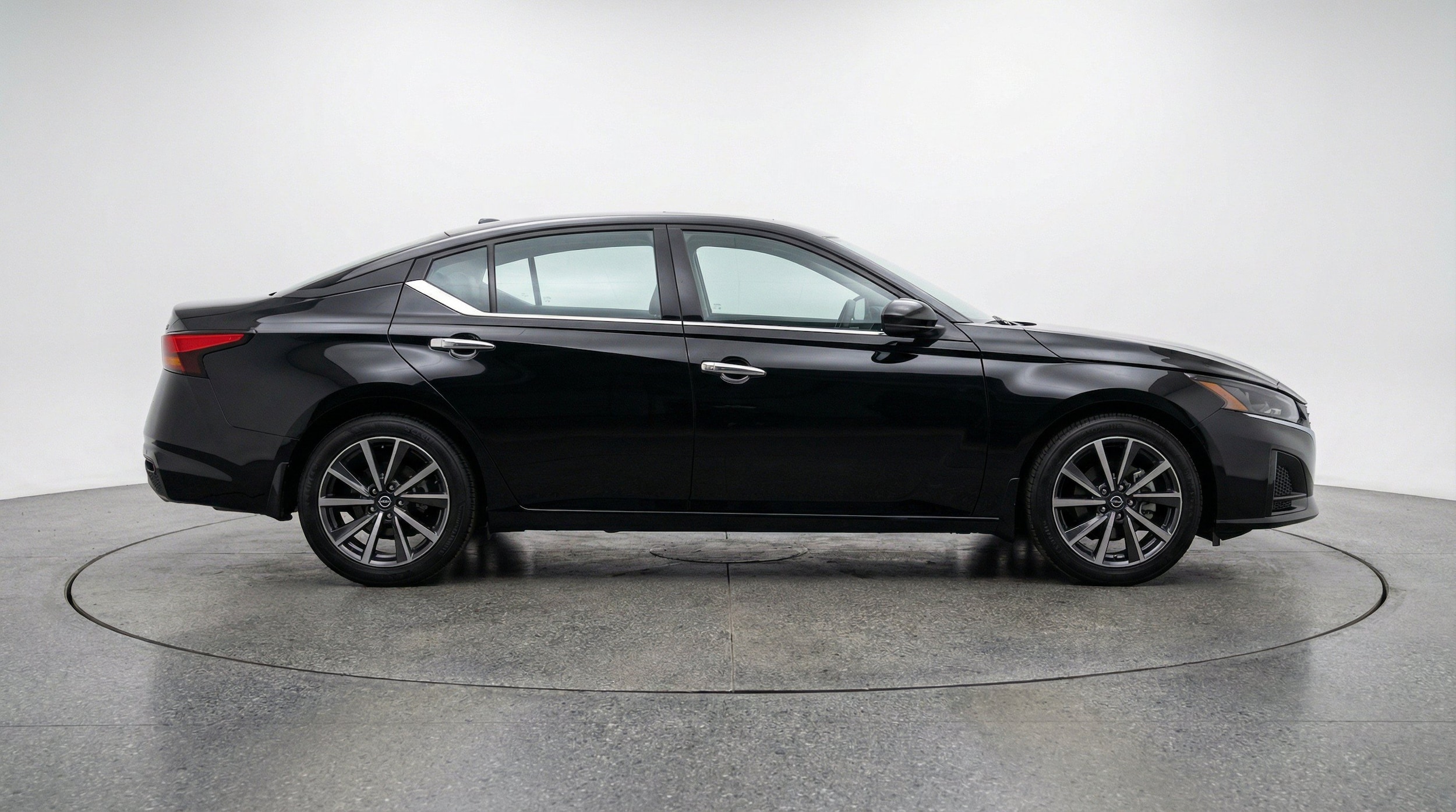 Thumbnail: 2025 Nissan Altima - 11