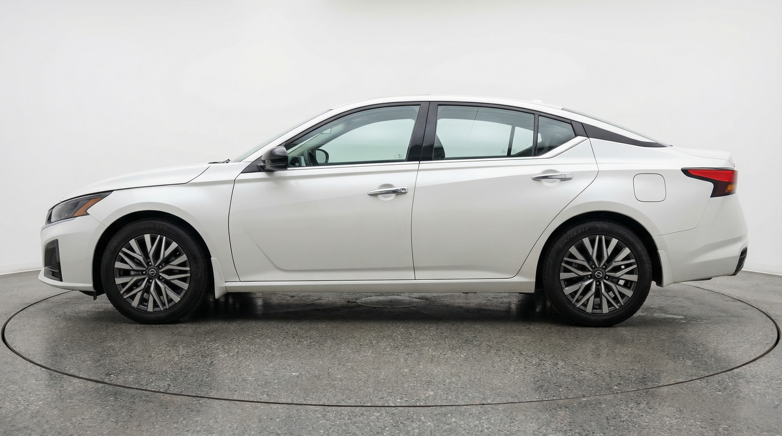 Thumbnail: 2025 Nissan Altima - 4