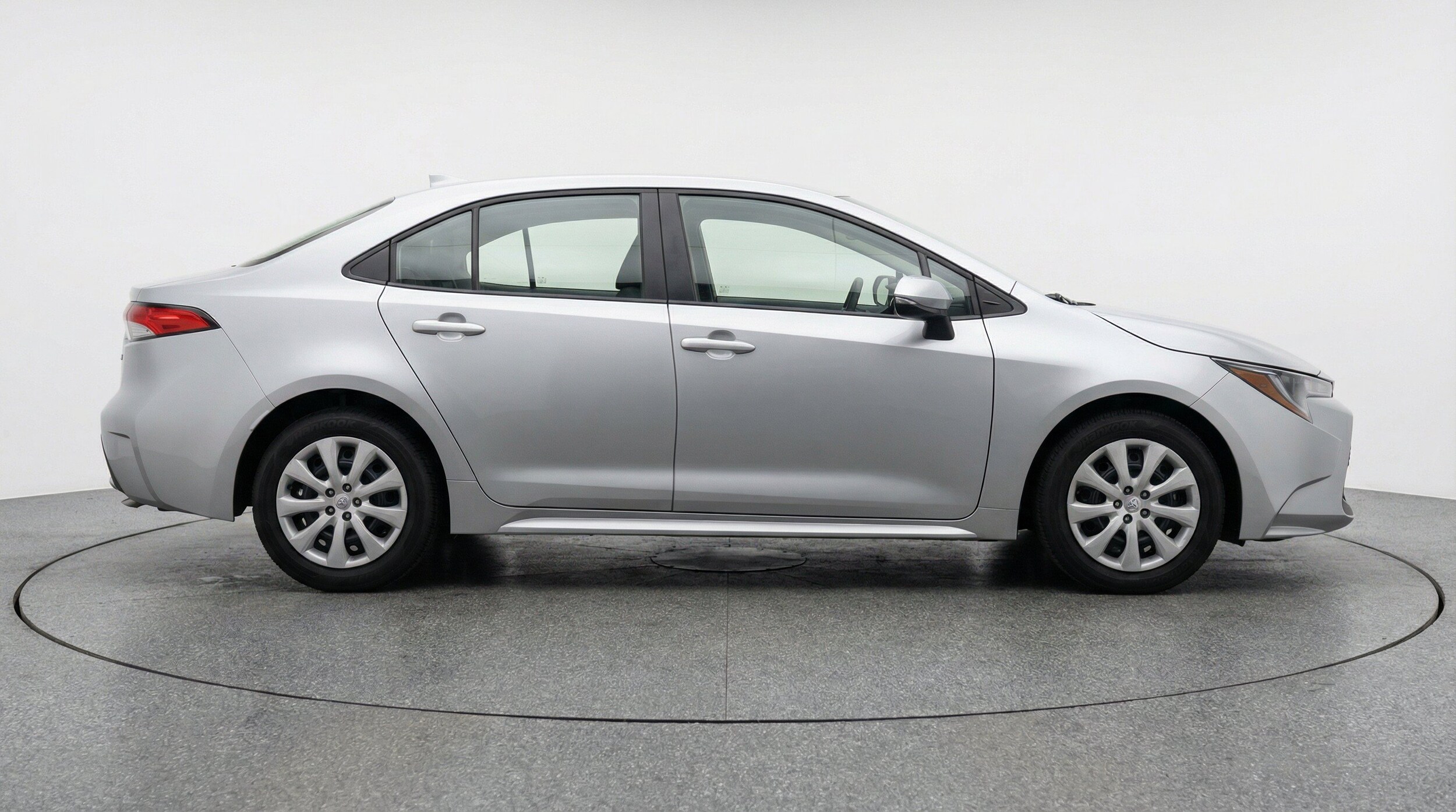 Thumbnail: 2025 Toyota Corolla - 11