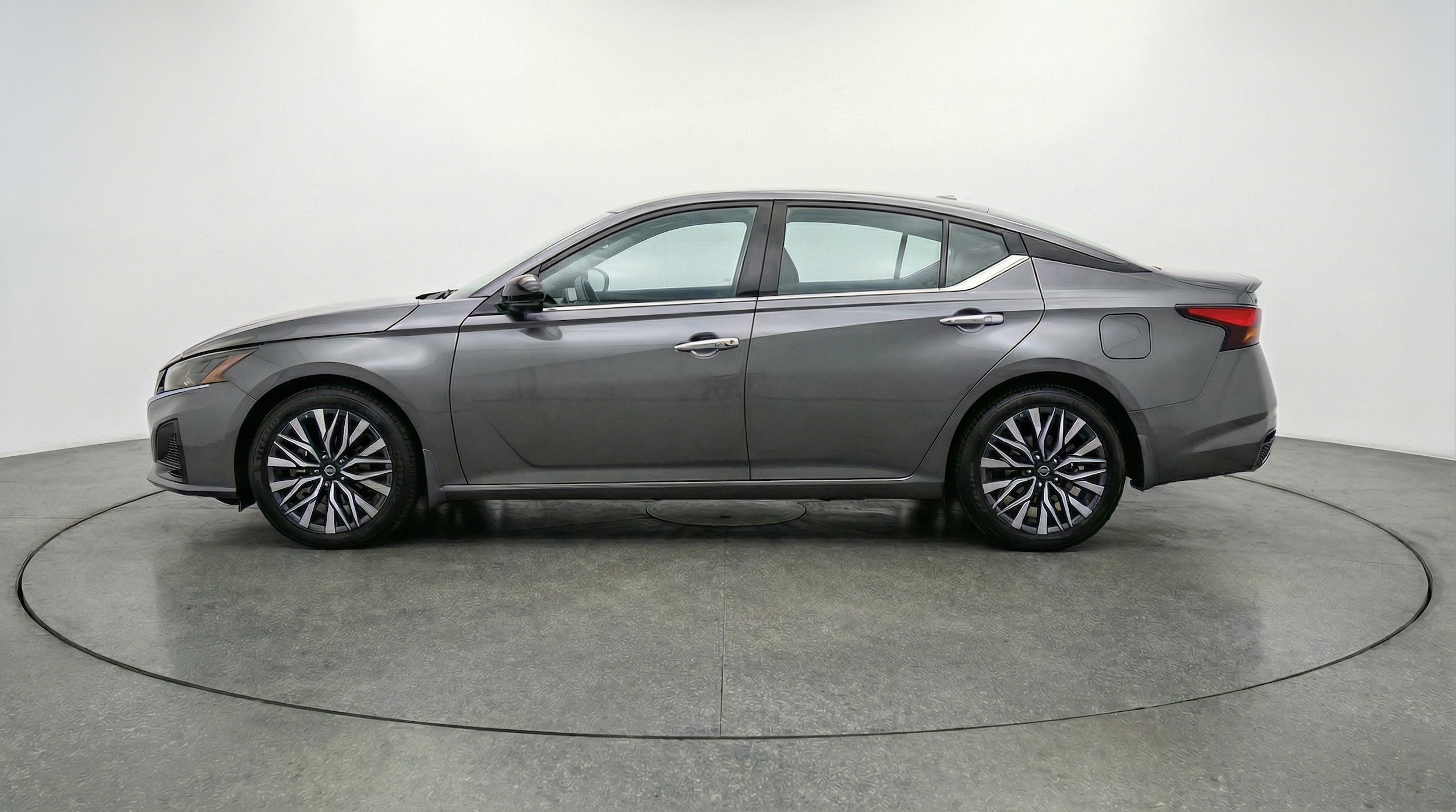 Thumbnail: 2025 Nissan Altima - 4