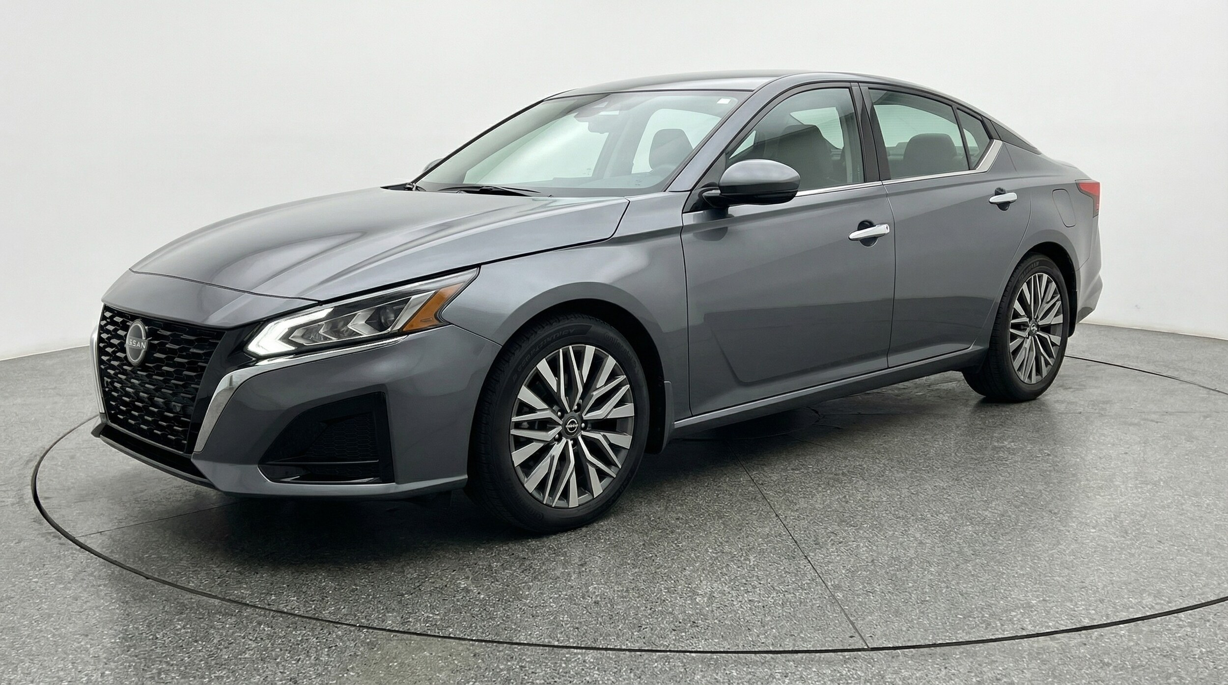 Thumbnail: 2025 Nissan Altima - 3