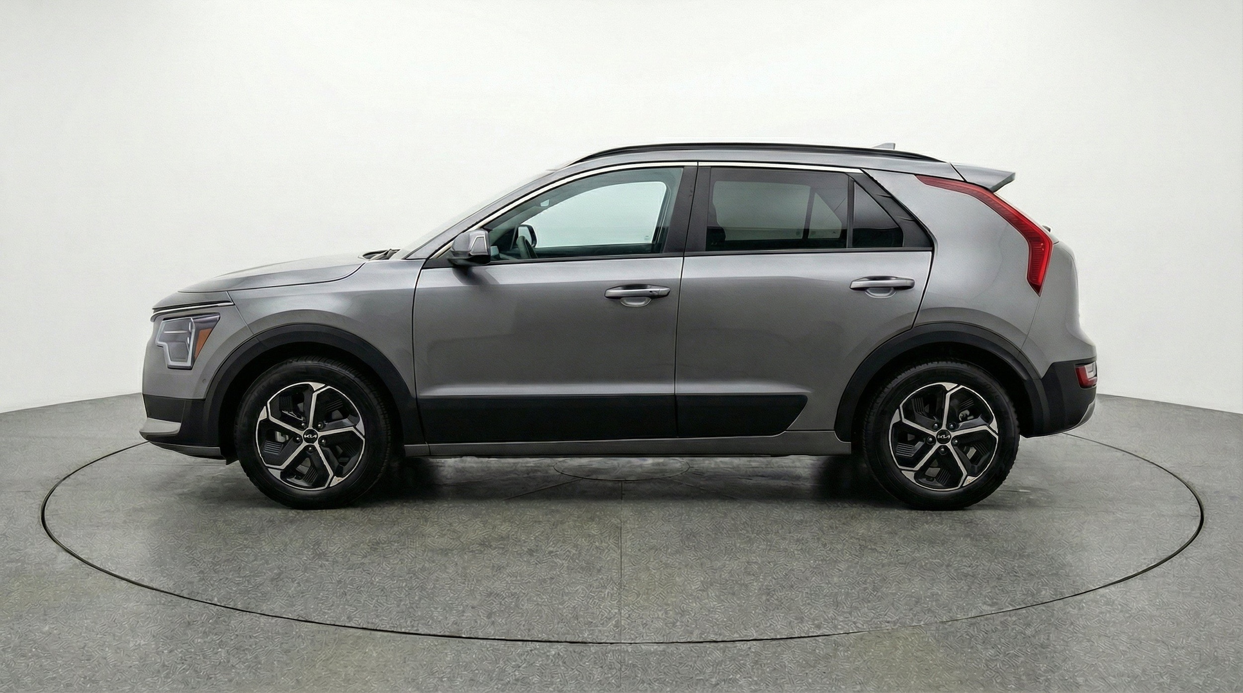 Thumbnail: 2026 Kia Niro - 5