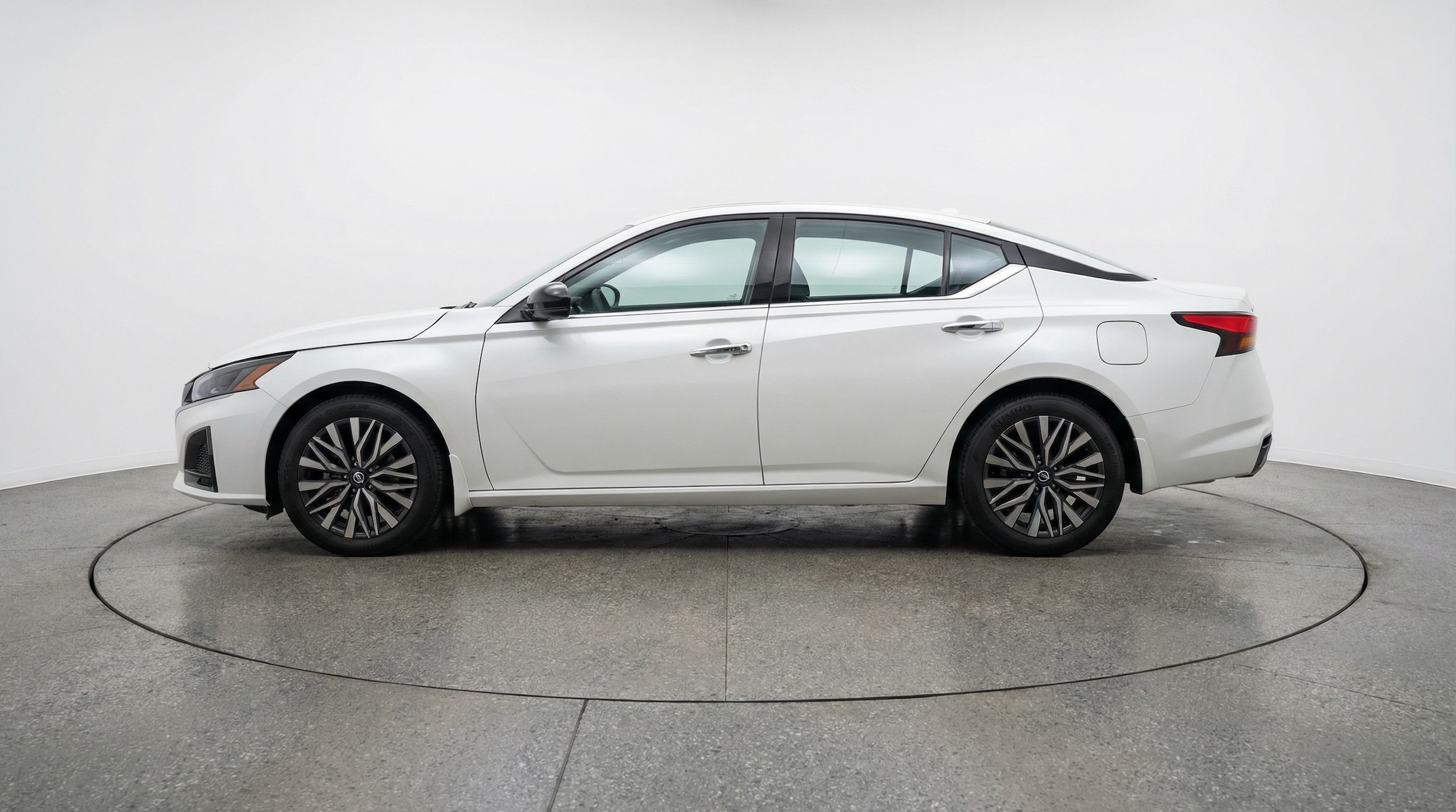 Thumbnail: 2025 Nissan Altima - 4