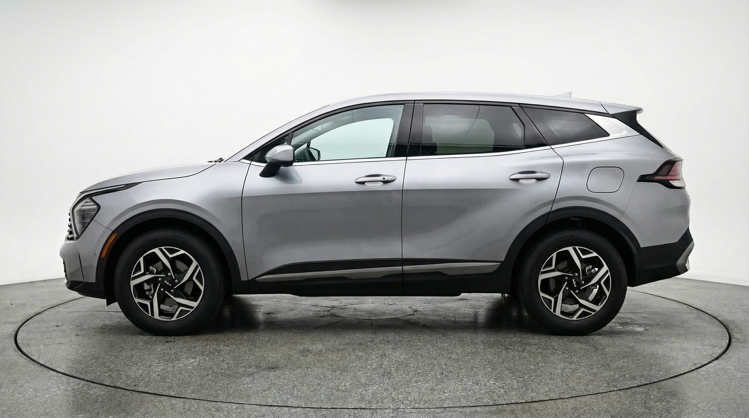 Thumbnail: 2025 Kia Sportage - 4