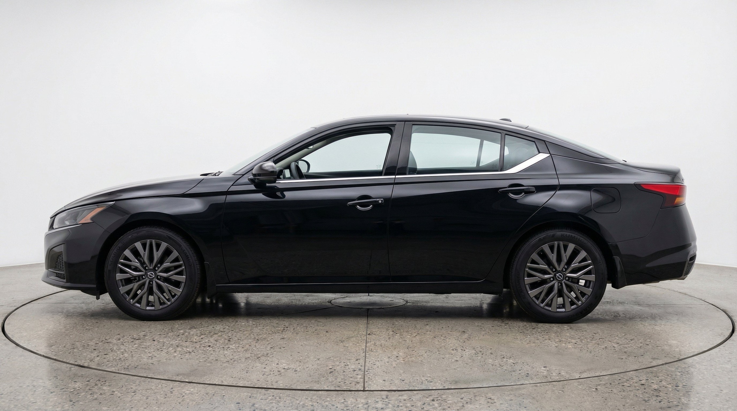Thumbnail: 2026 Nissan Altima - 5