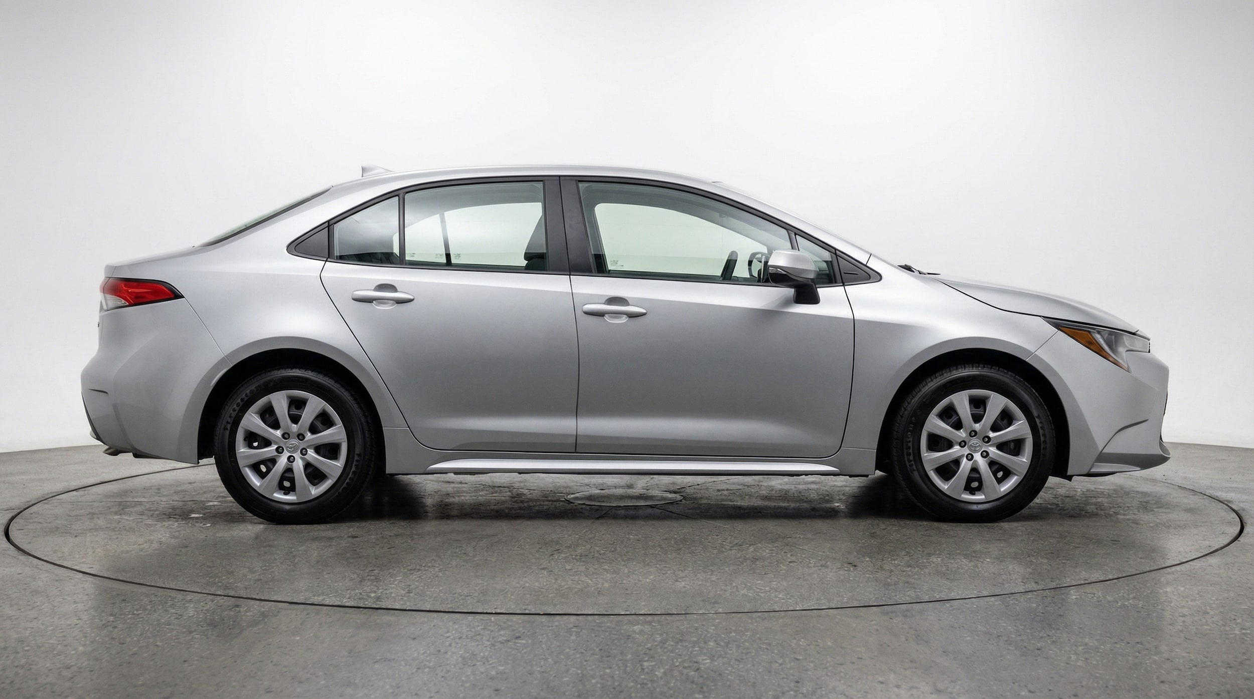 Thumbnail: 2025 Toyota Corolla - 8