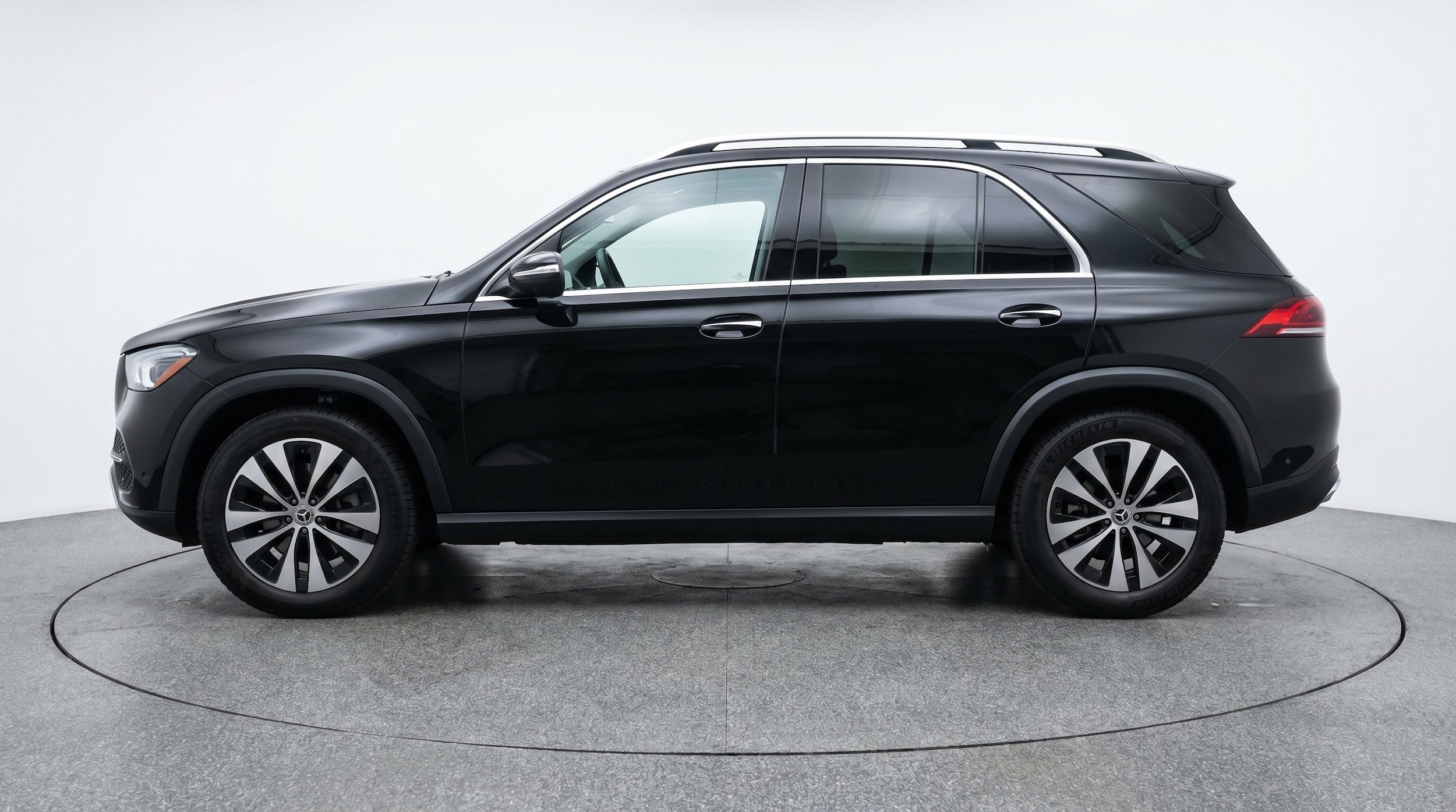 Thumbnail: 2026 Mercedes-Benz GLE - 5