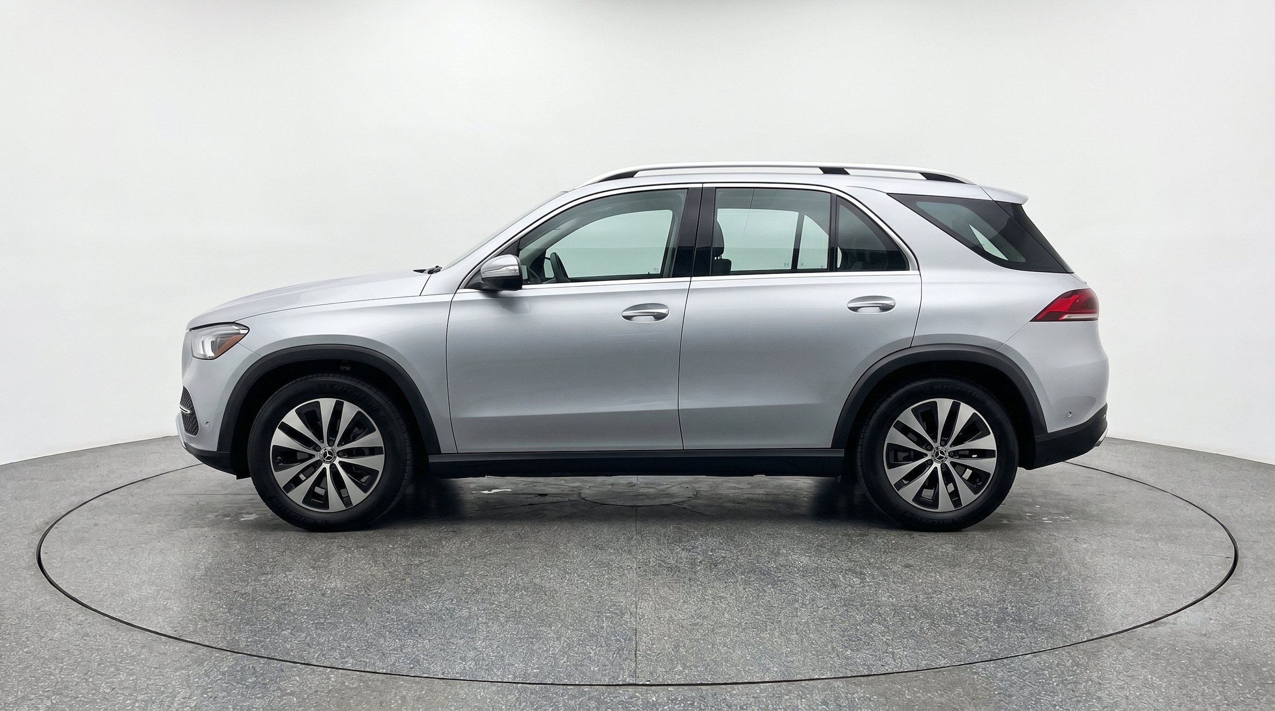 Thumbnail: 2026 Mercedes-Benz GLE - 5