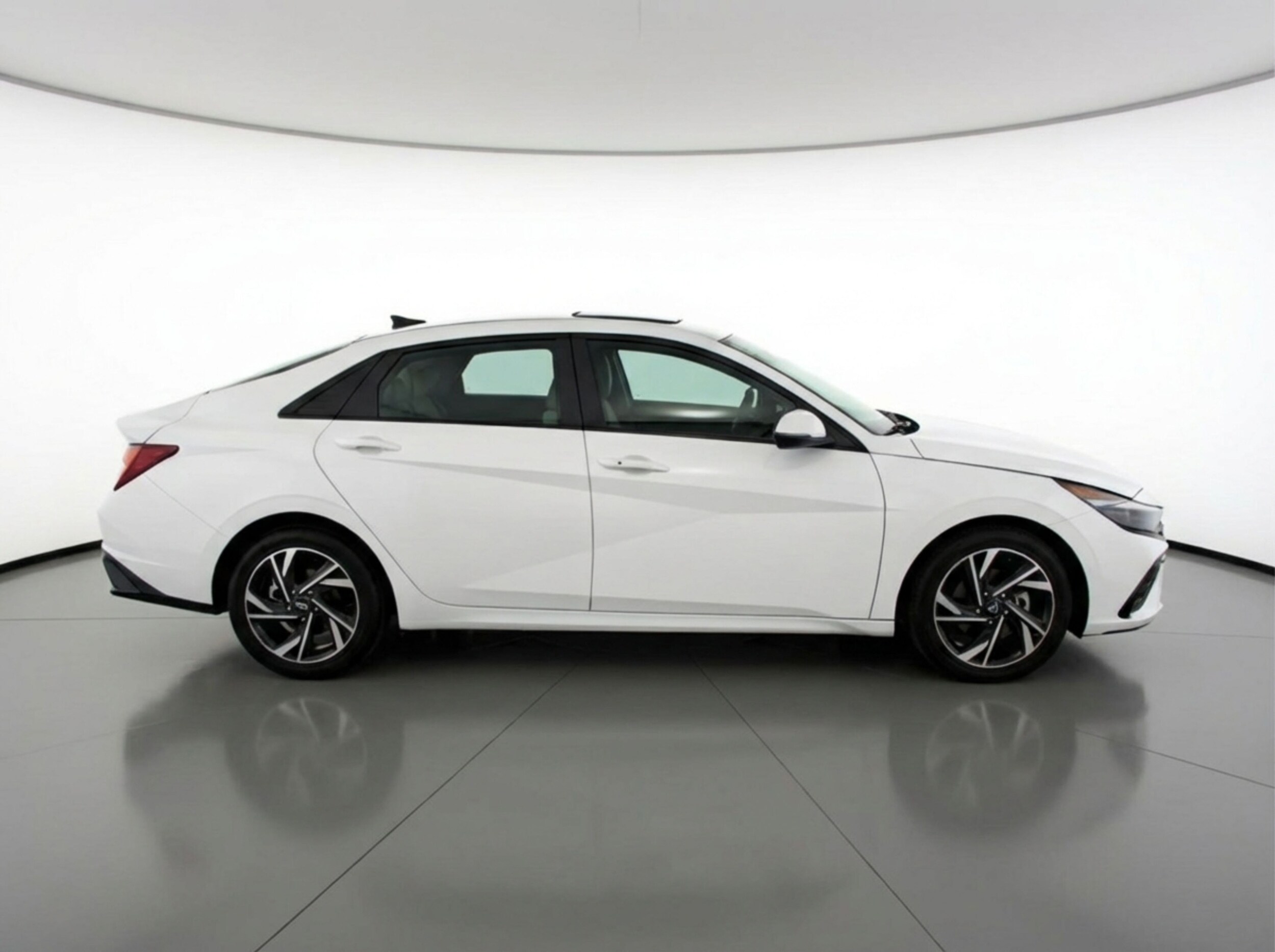 Thumbnail: 2025 Hyundai Elantra - 8