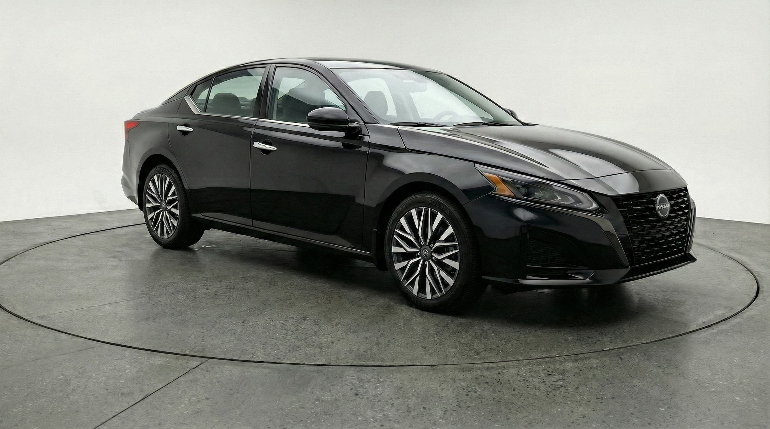 Thumbnail: 2025 Nissan Altima - 1