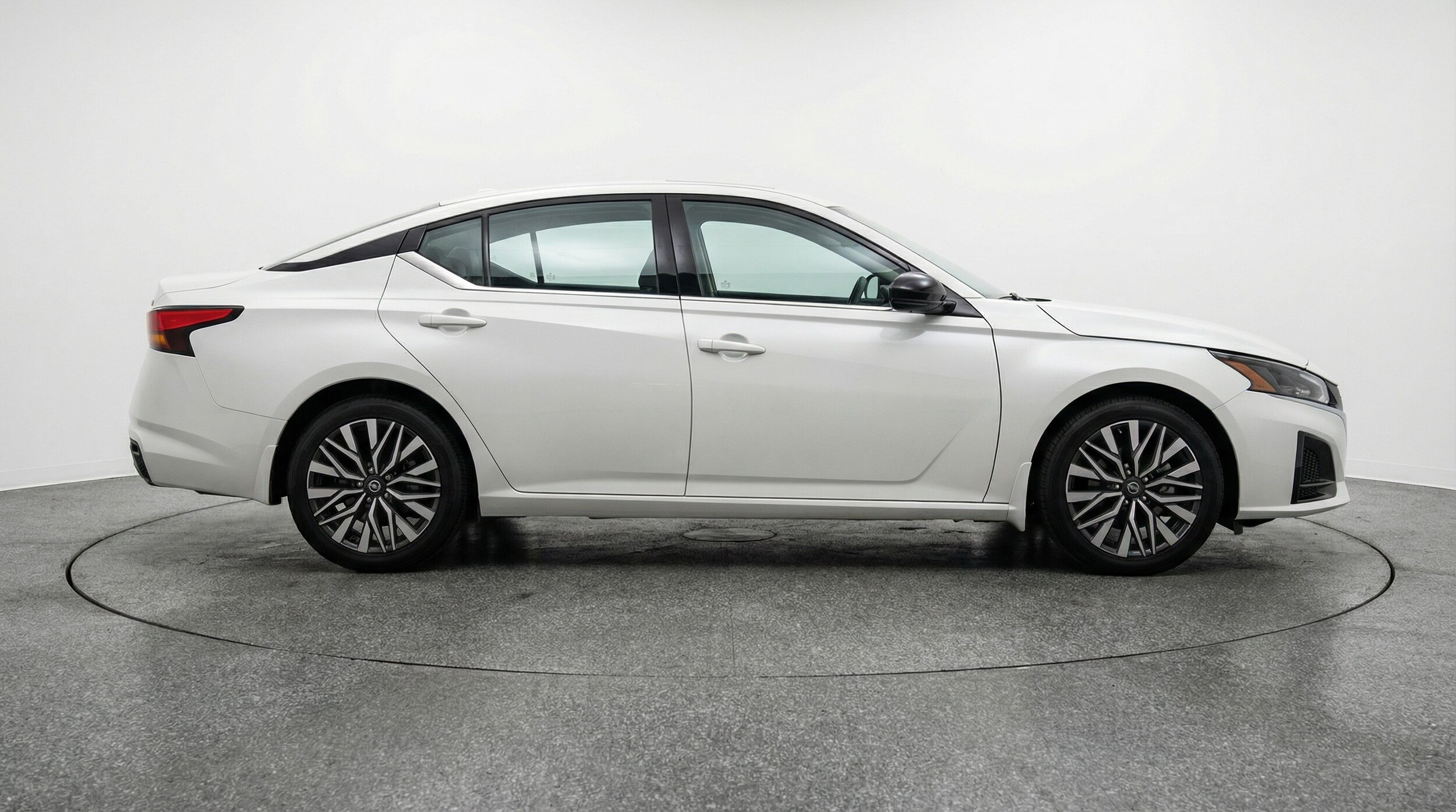 Thumbnail: 2025 Nissan Altima - 8