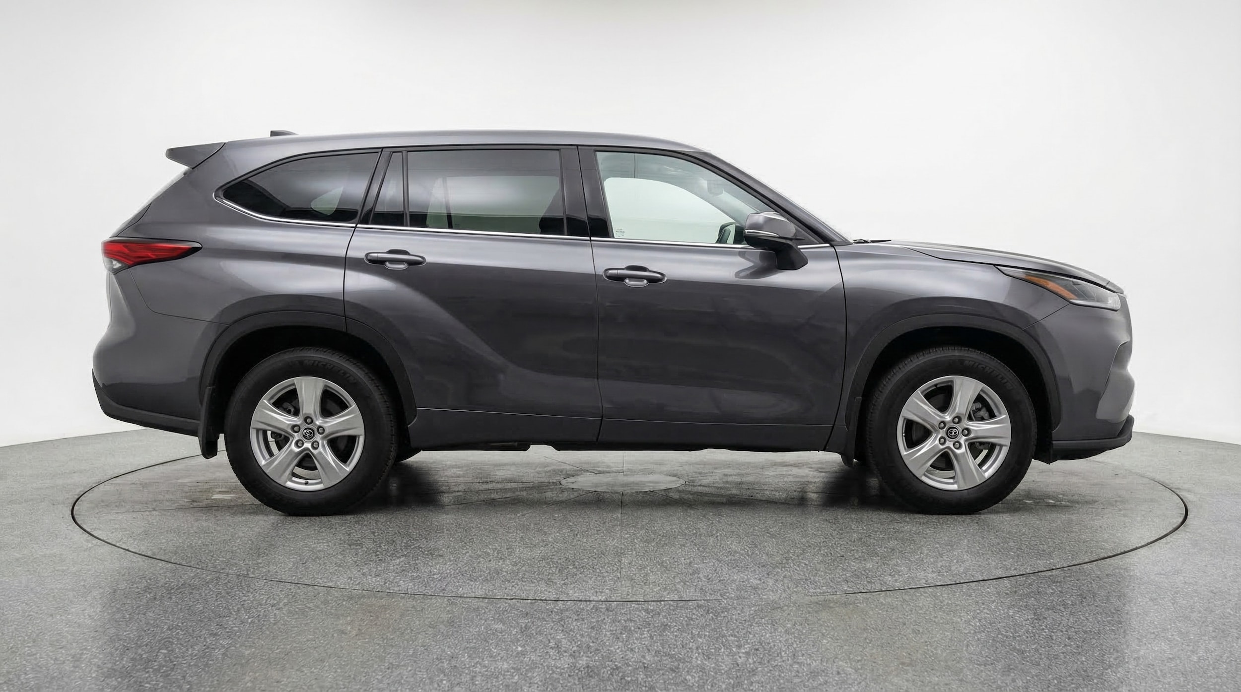 Thumbnail: 2025 Toyota Highlander - 8