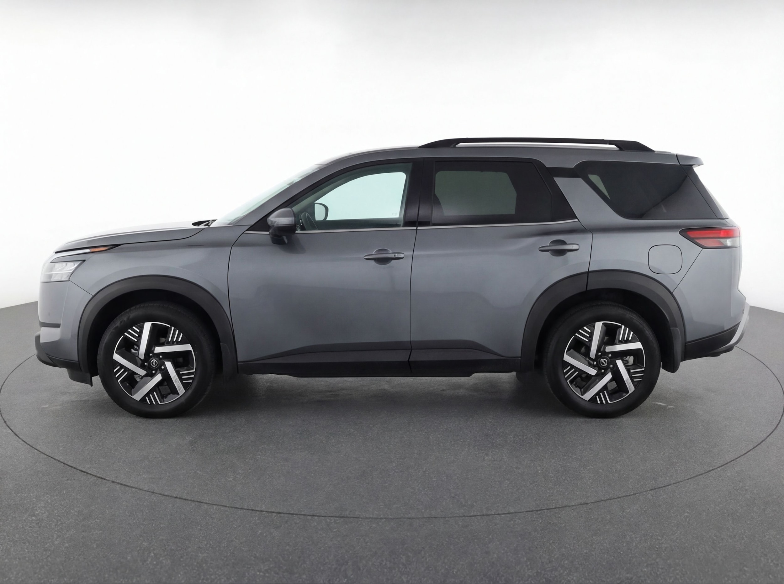 Thumbnail: 2025 Nissan Kicks - 4