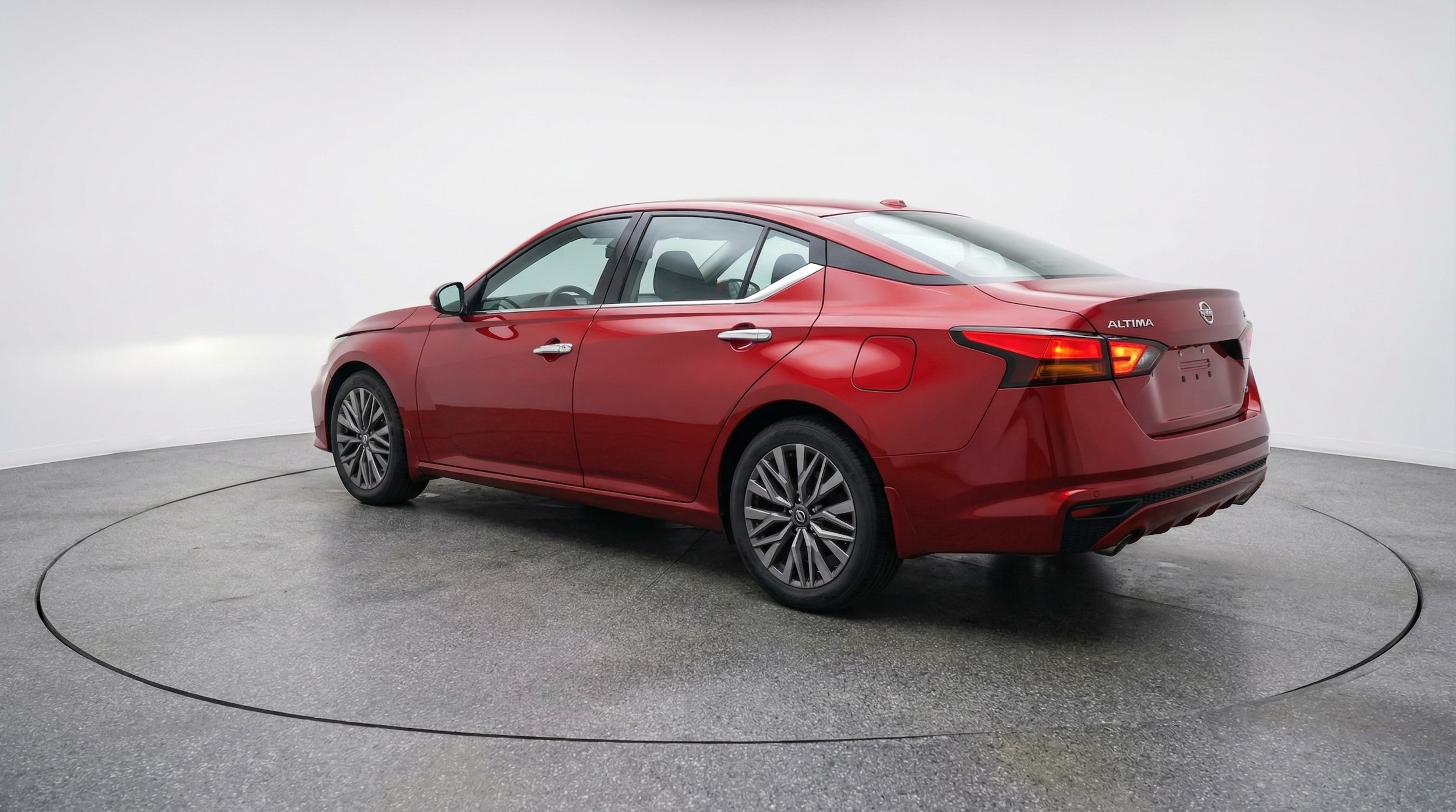 Thumbnail: 2025 Nissan Altima - 5