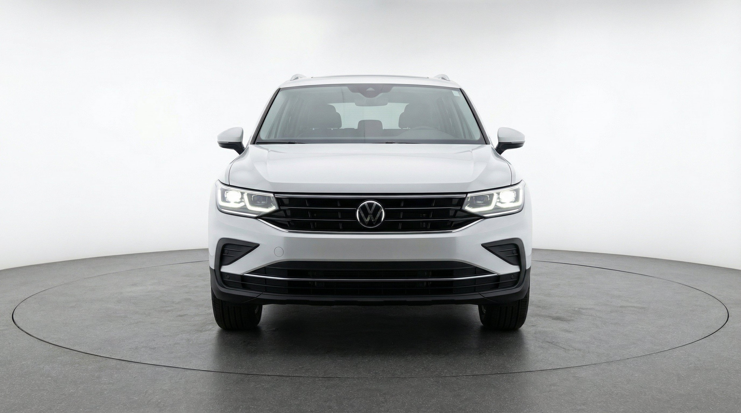 Thumbnail: 2026 Volkswagen Tiguan - 2