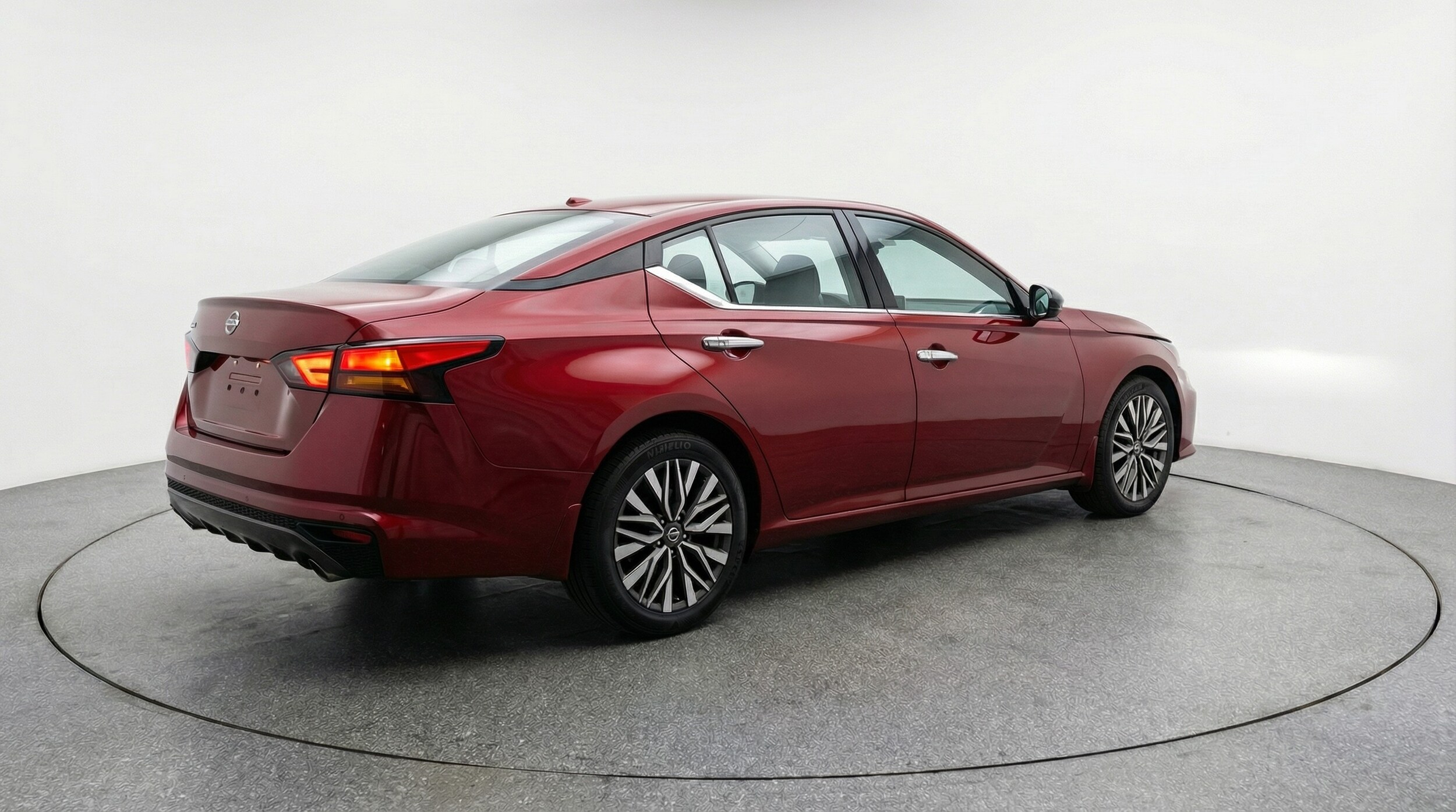 Thumbnail: 2025 Nissan Altima - 7