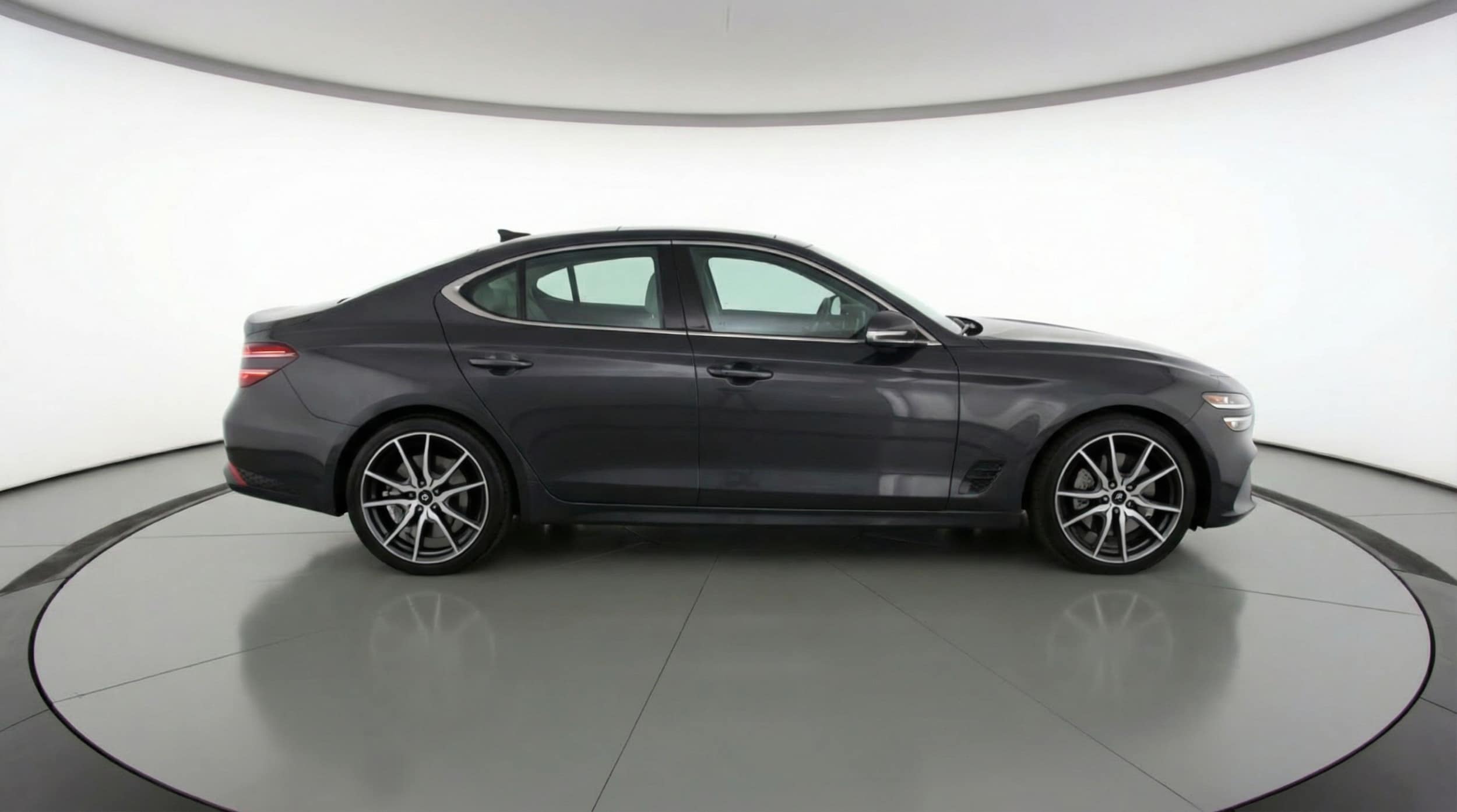 Thumbnail: 2025 Genesis G70 - 8