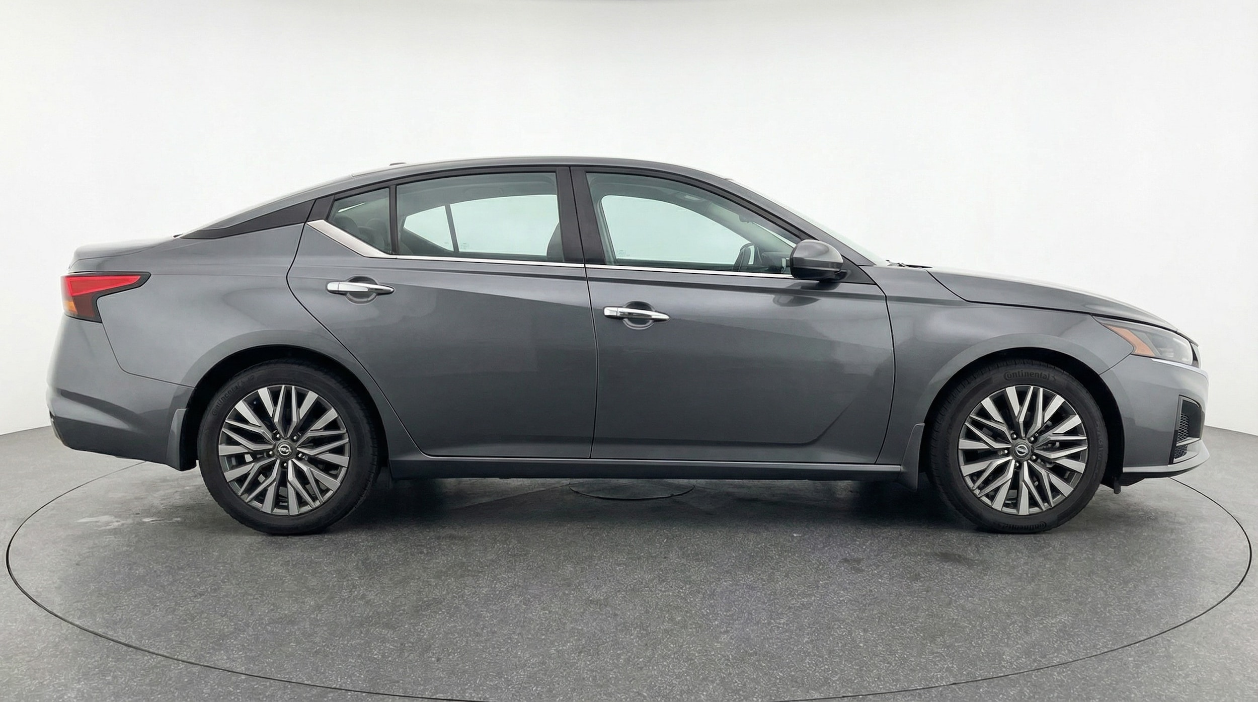 Thumbnail: 2025 Nissan Altima - 8