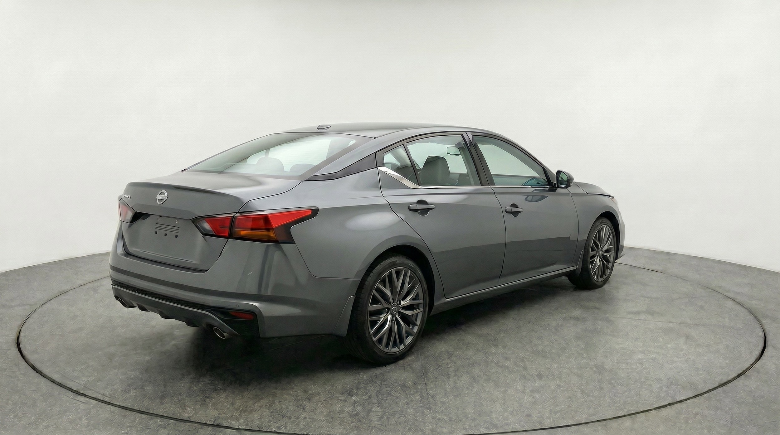 Thumbnail: 2025 Nissan Altima - 9