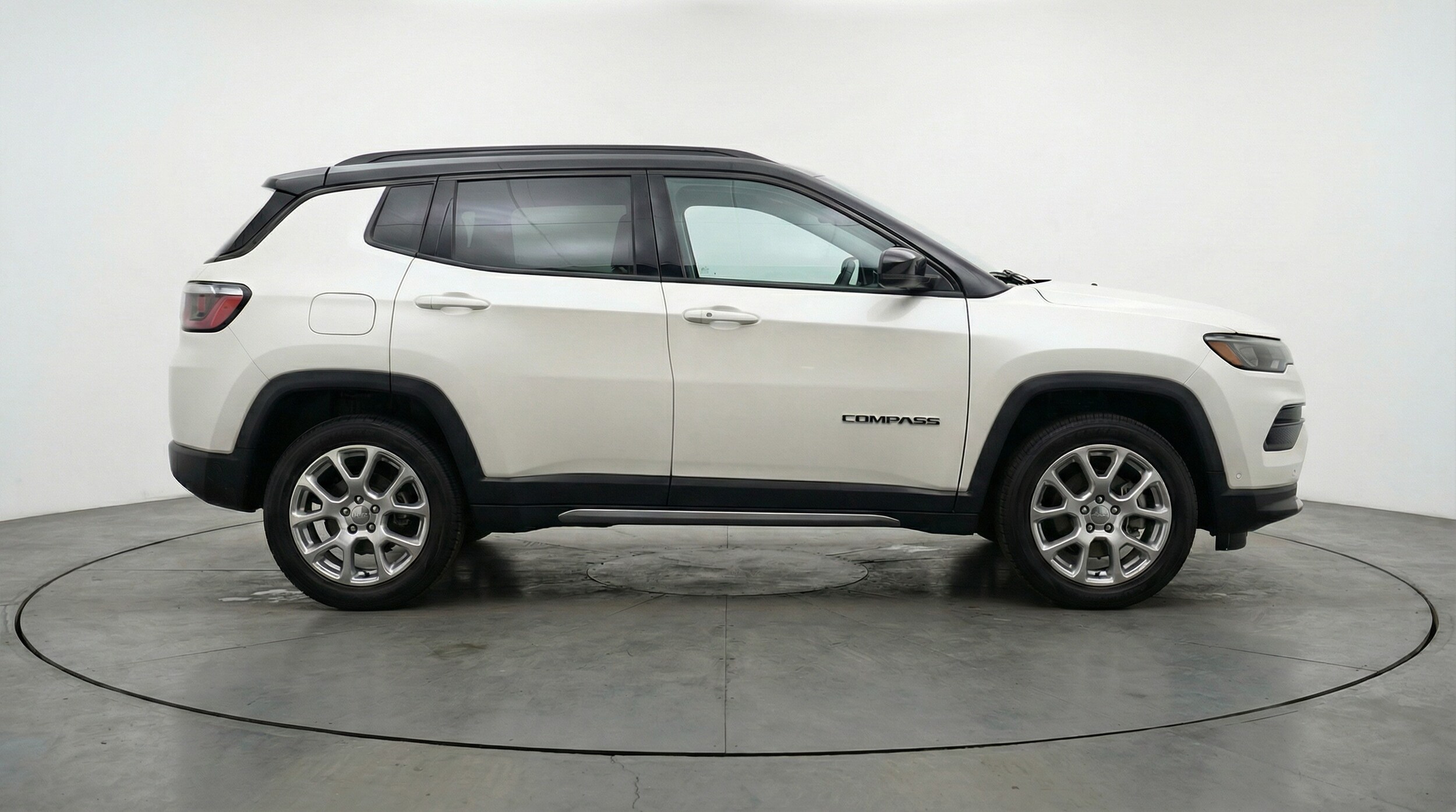 Thumbnail: 2025 Jeep Compass - 8