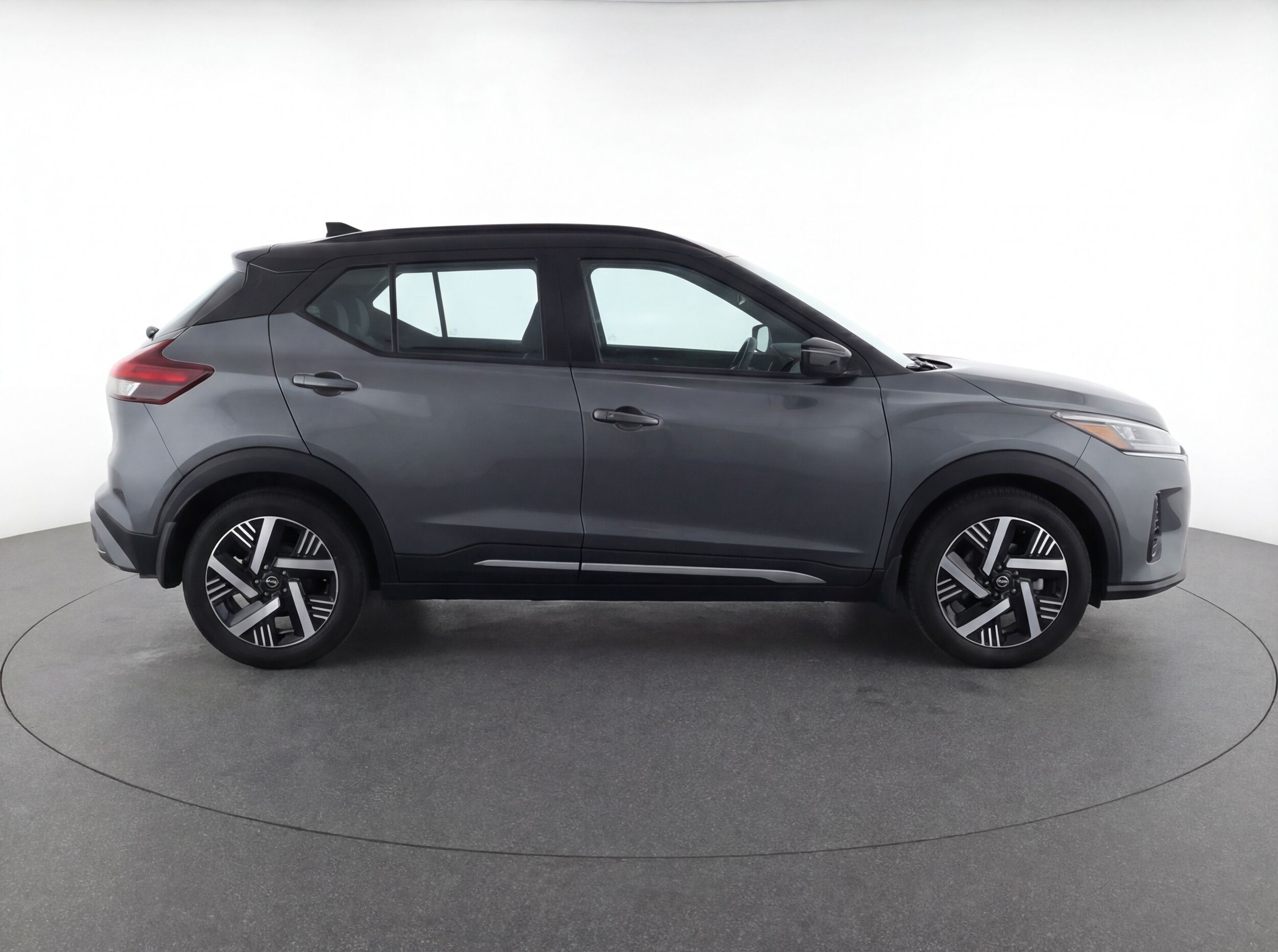 Thumbnail: 2025 Nissan Kicks - 8