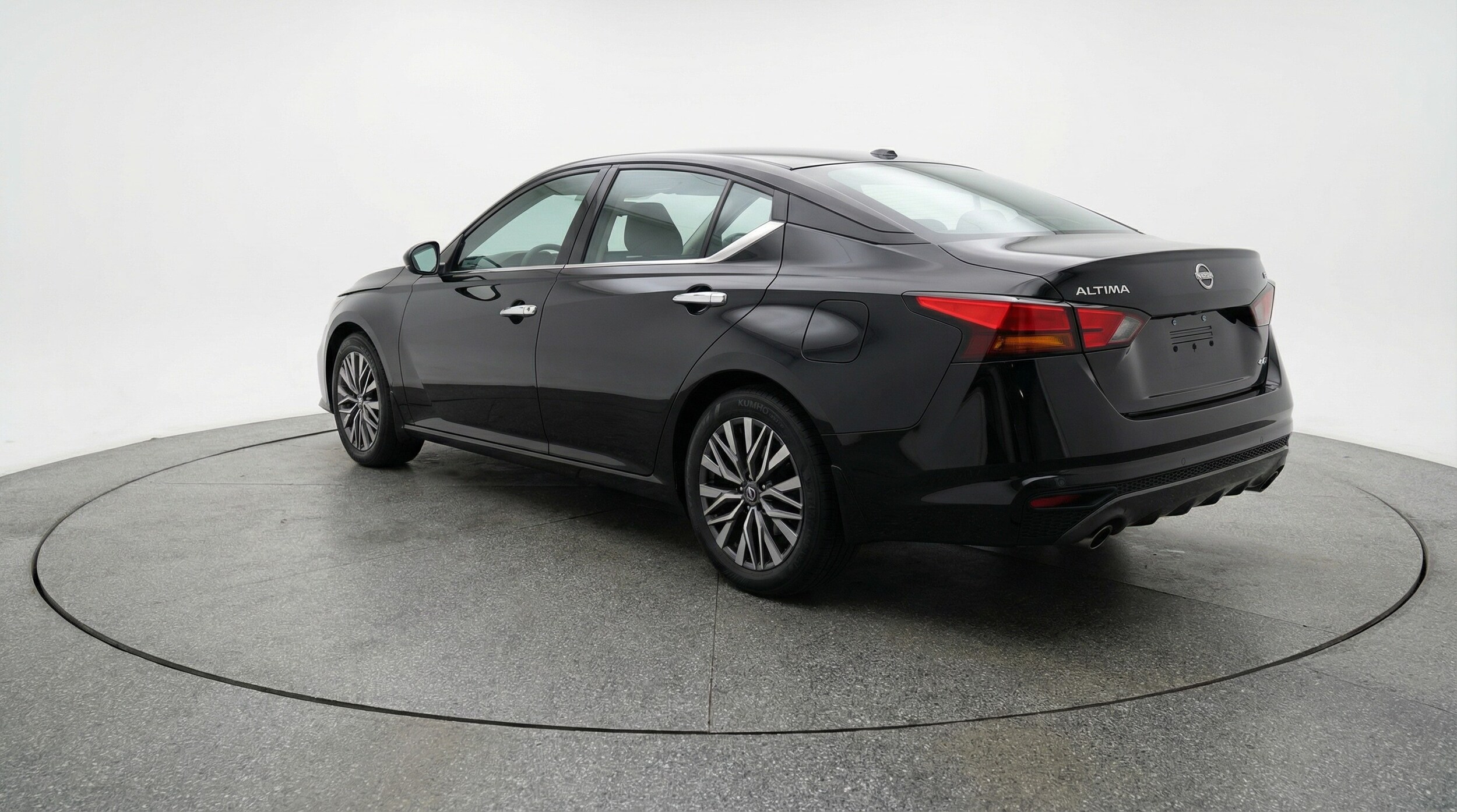 Thumbnail: 2025 Nissan Altima - 5