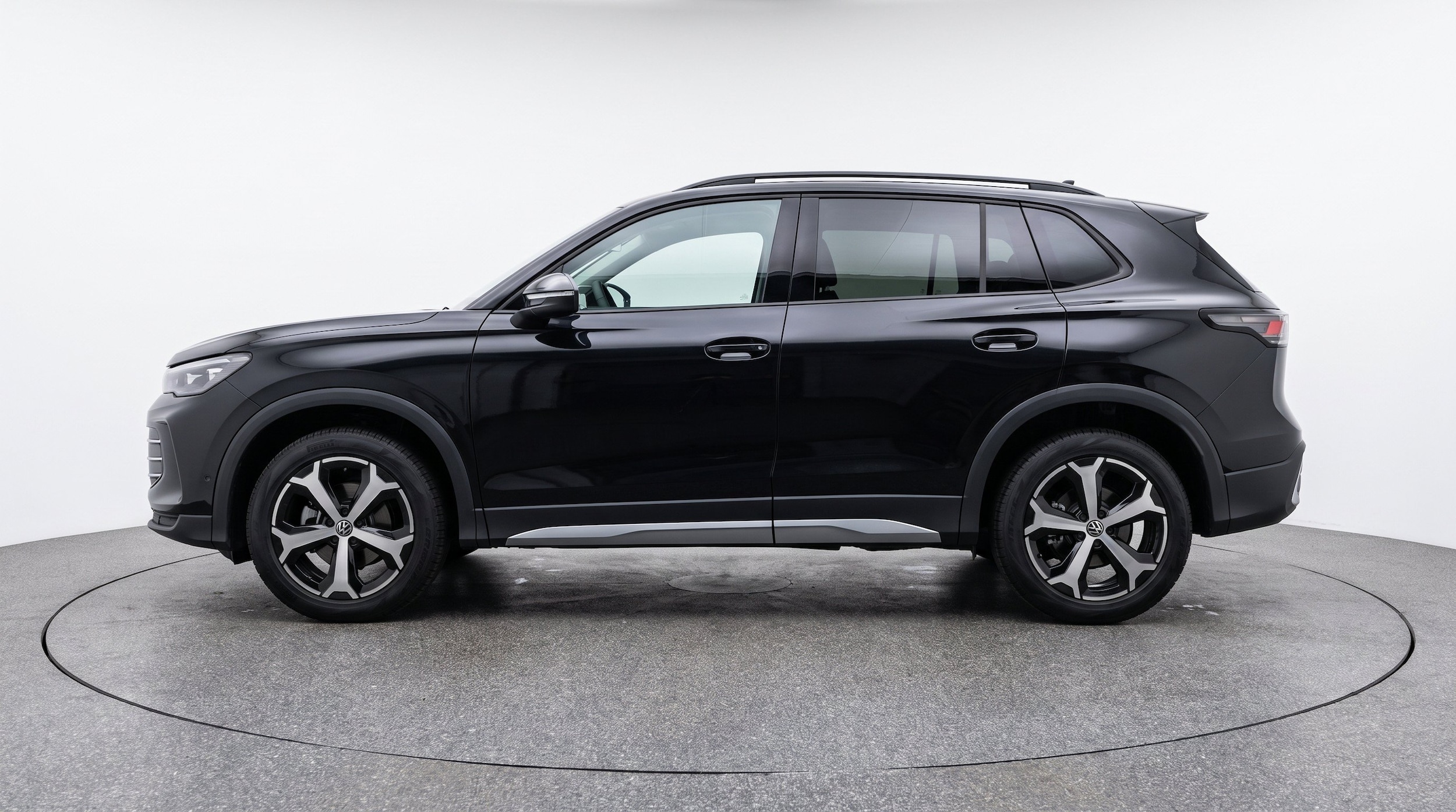 Thumbnail: 2026 Volkswagen Tiguan - 5