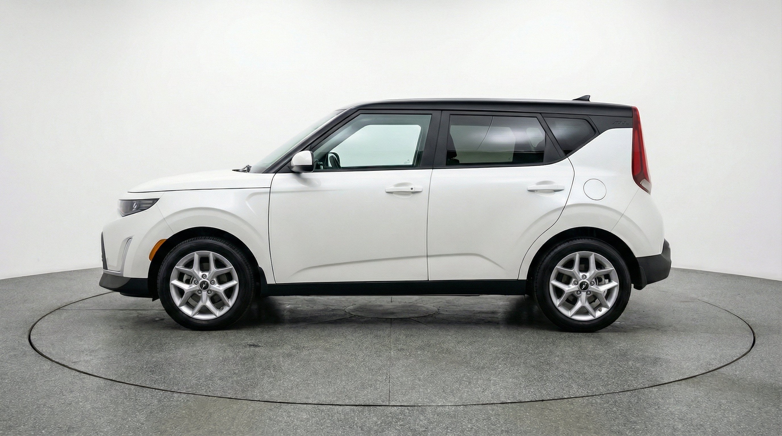 Thumbnail: 2025 Kia Soul - 5