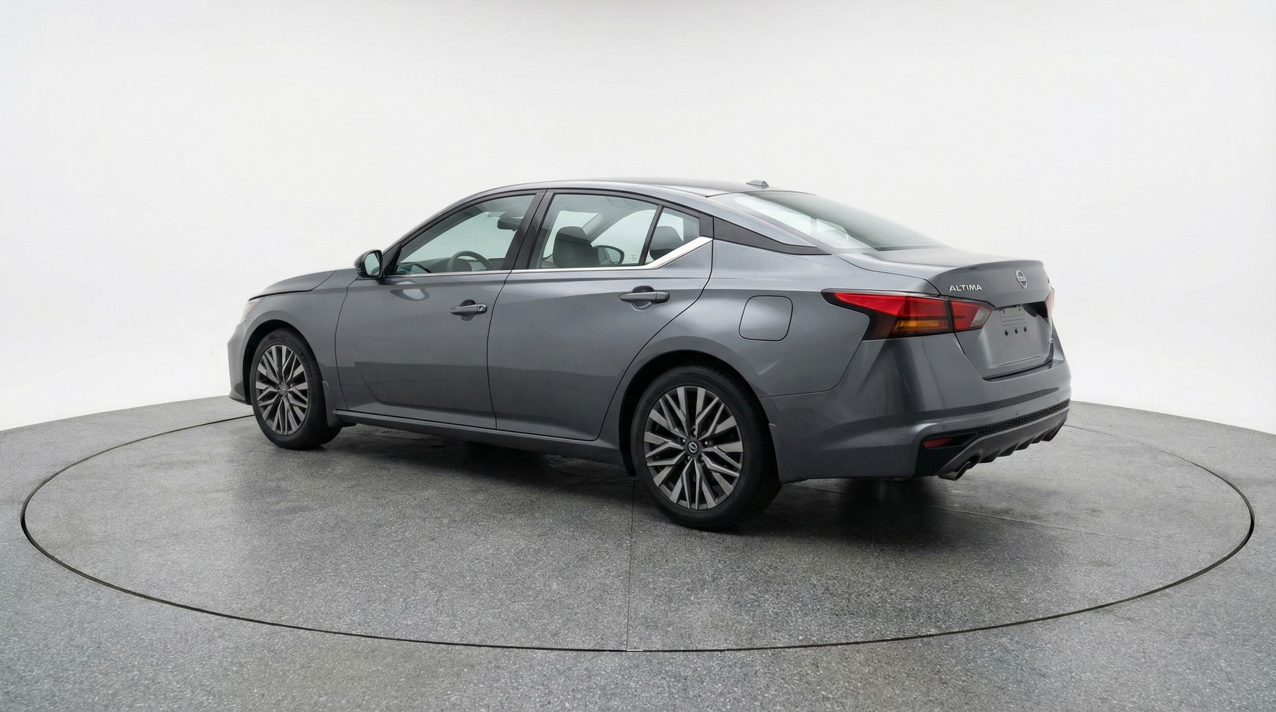 Thumbnail: 2025 Nissan Altima - 5