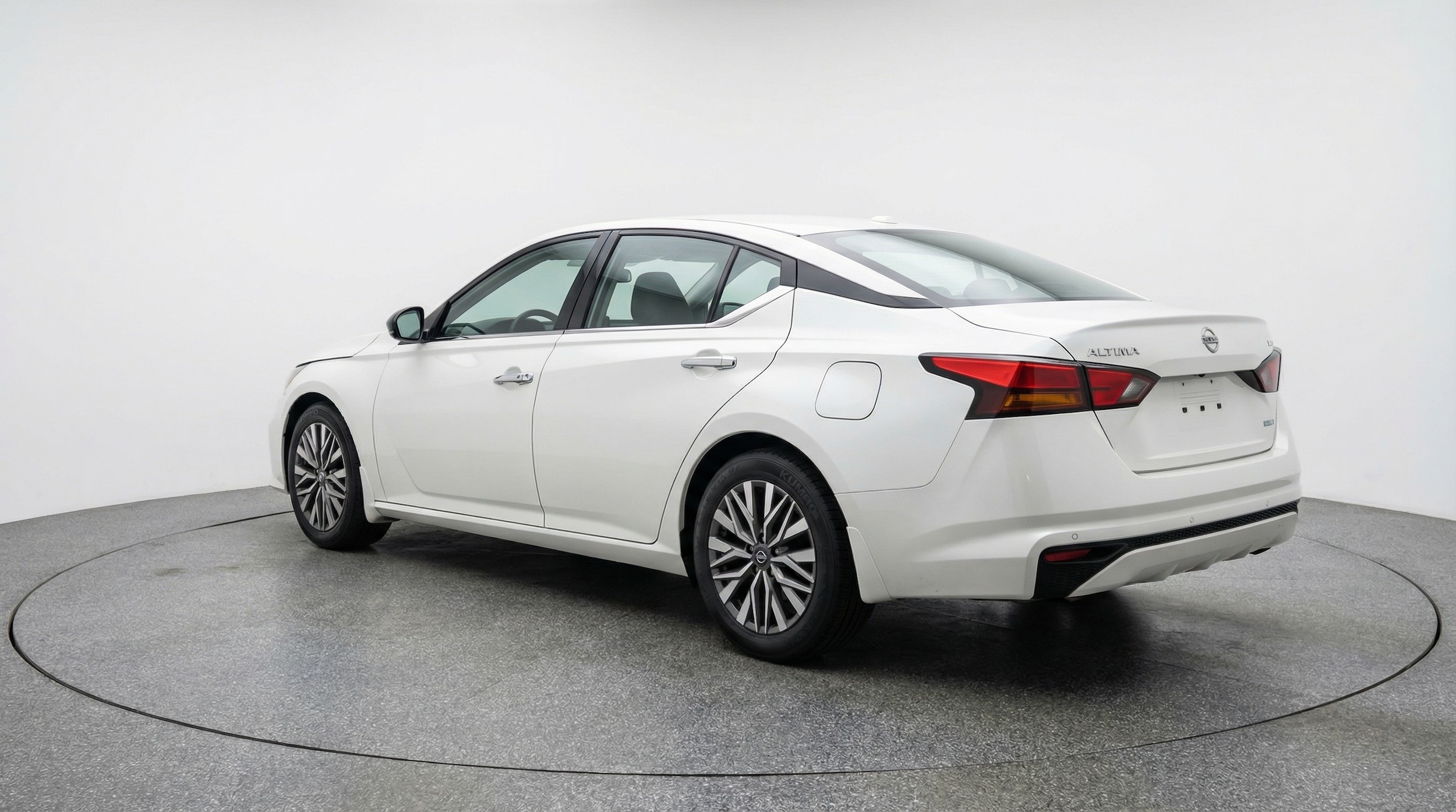 Thumbnail: 2025 Nissan Altima - 5