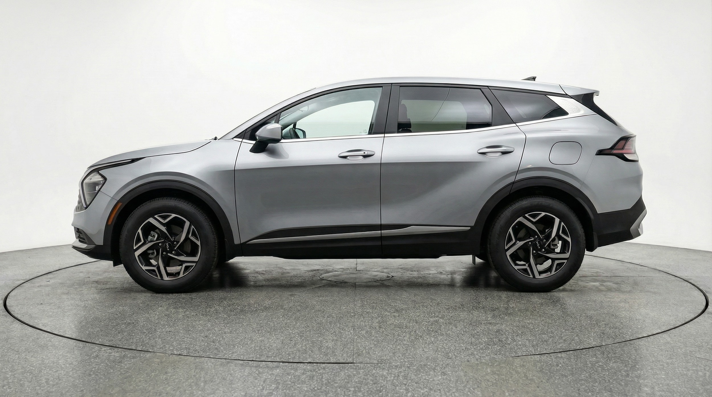 Thumbnail: 2025 Kia Sportage - 4